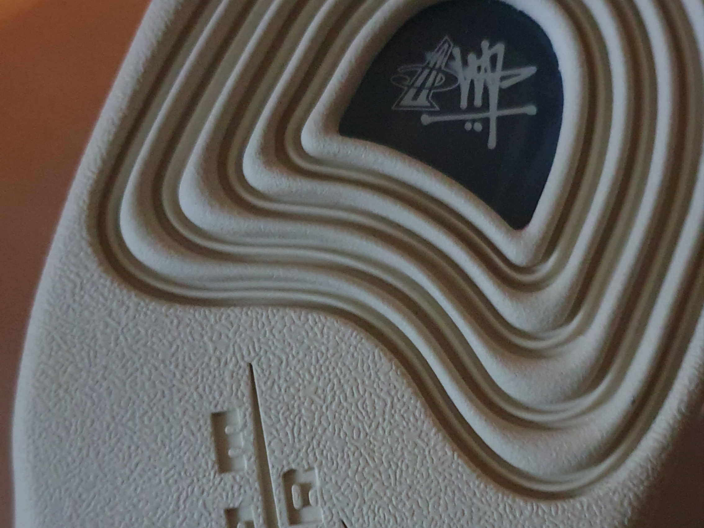 Nike x Stussy Air Penny II Fossil 착용 스타일 - 4