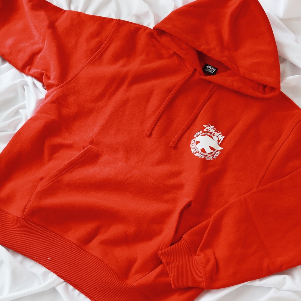 Stussy Beach Roots Hoodie Red 착용 스타일 - 1