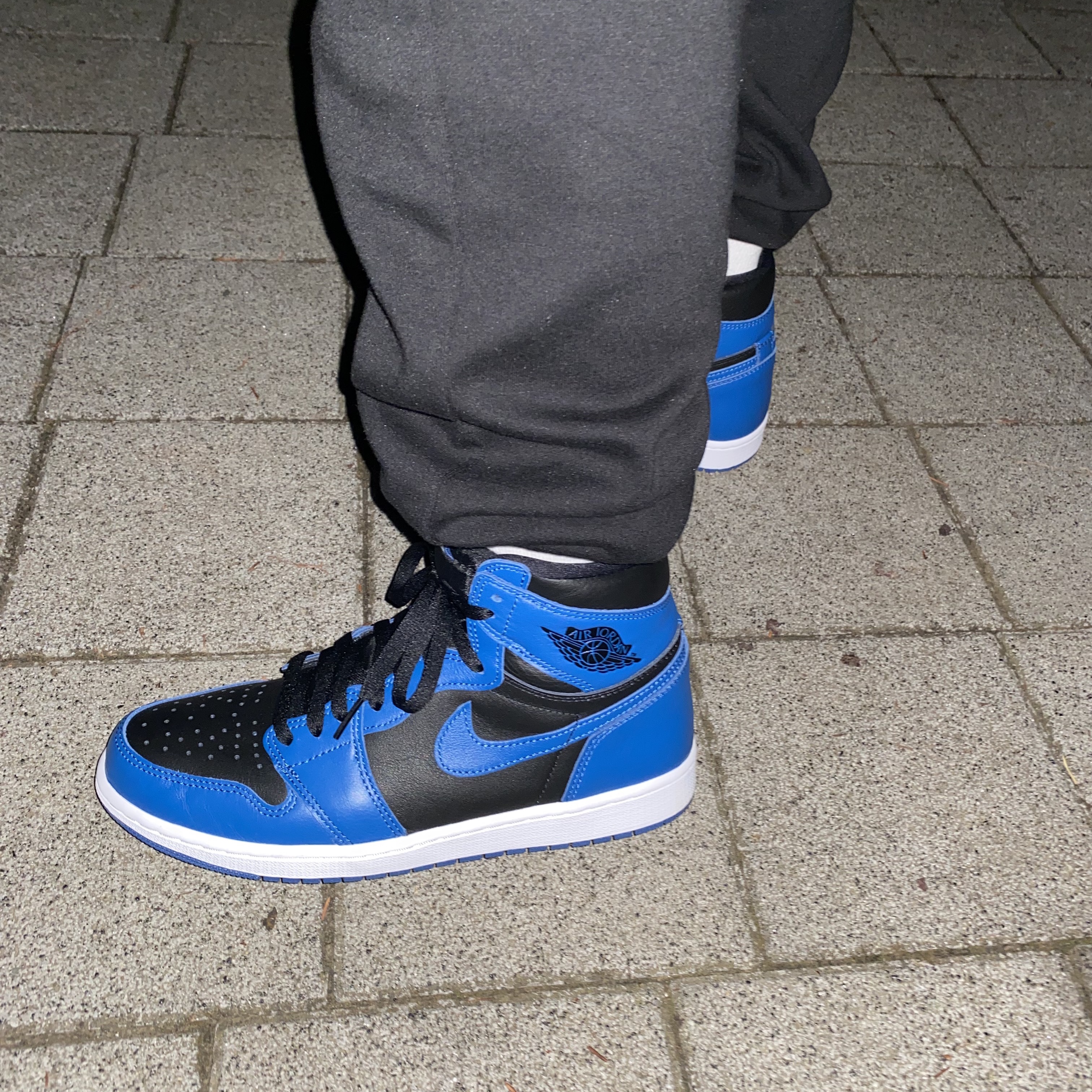 Jordan 1 Retro High OG Dark Marina Blue 착용 스타일
