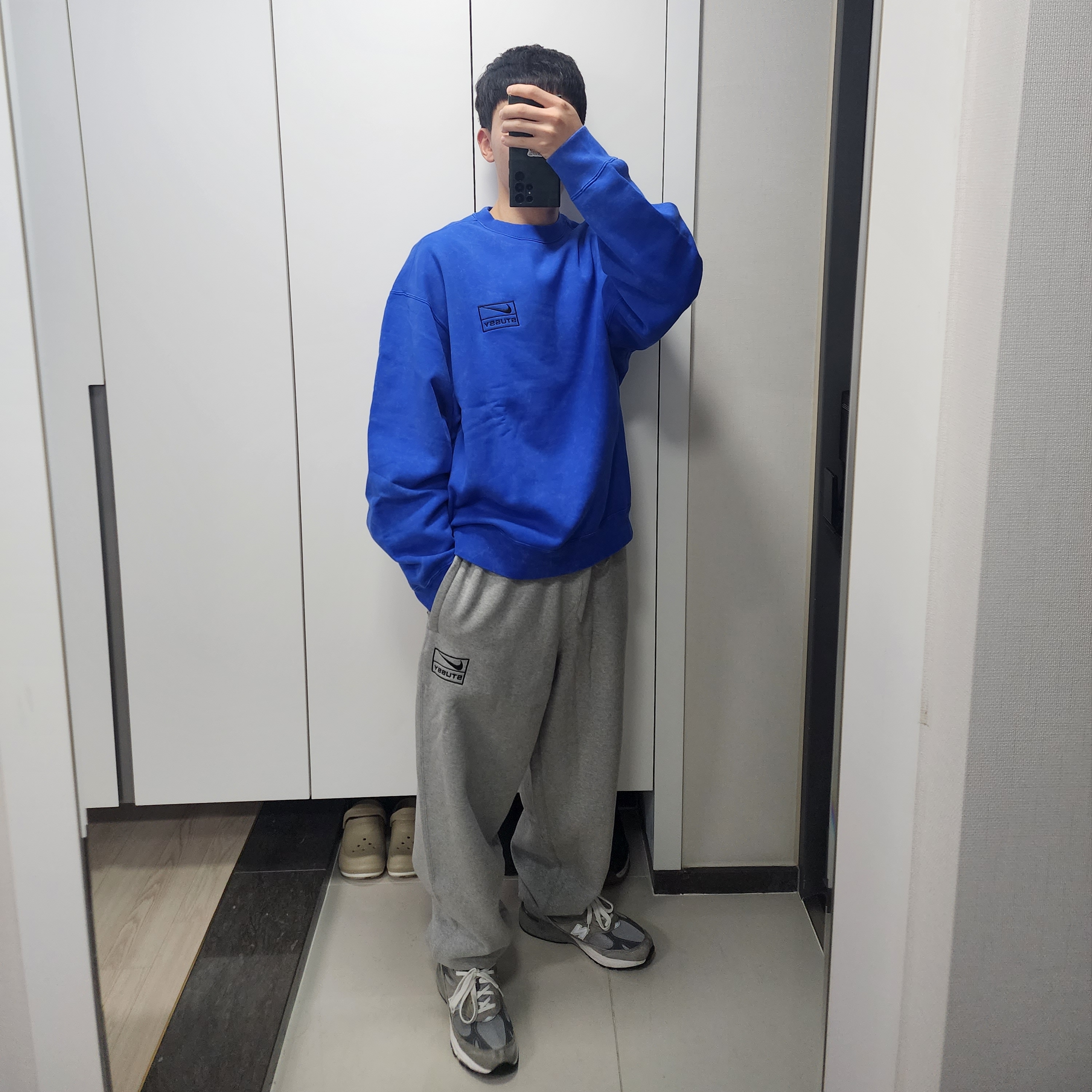 Nike x Stussy NRG Acid Washed Crewneck Game Royal (DR4024-480), (W) New Balance 993 Made in USA Grey - B Standard 착용 스타일 - 1