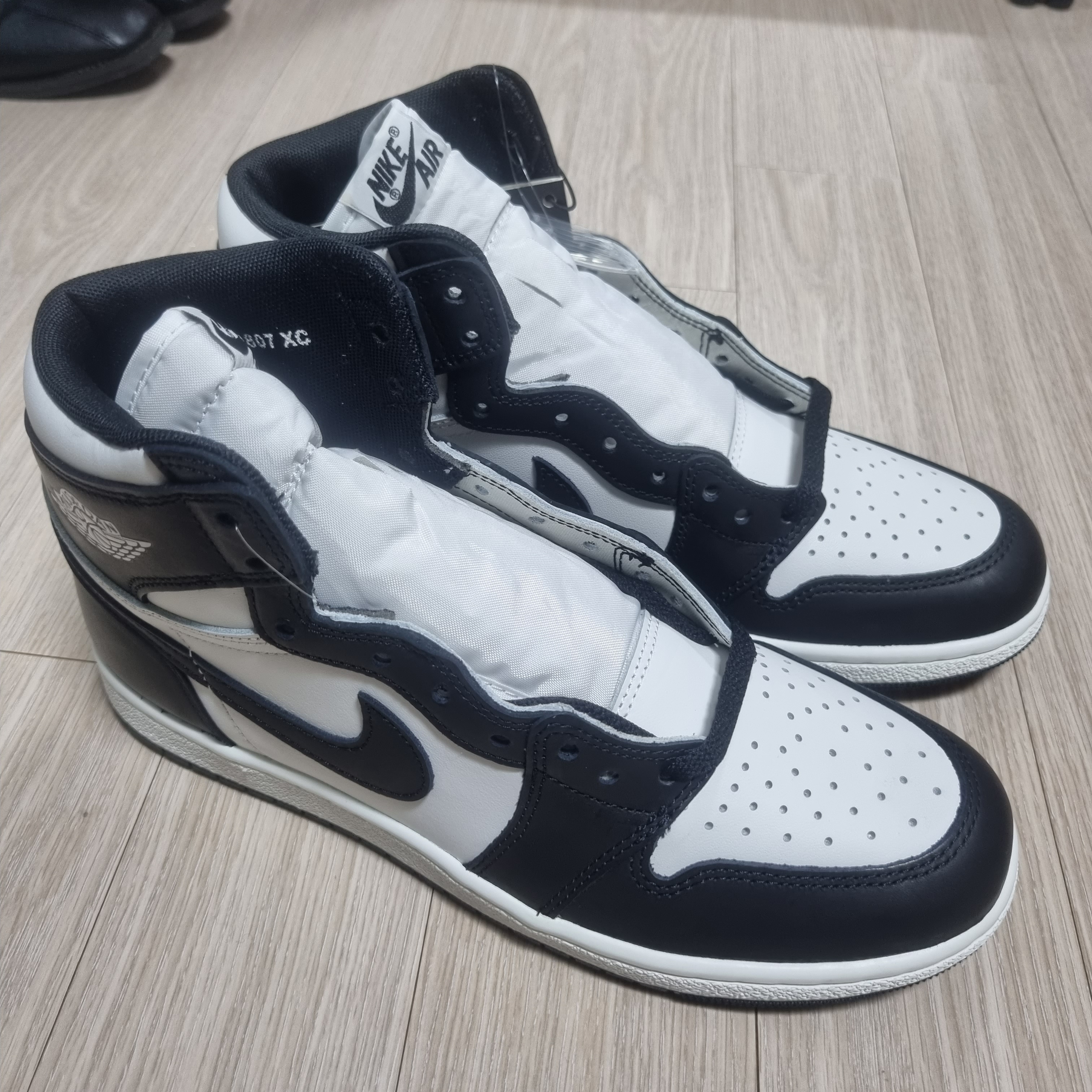 Jordan 1 High 85 Black White 착용 스타일