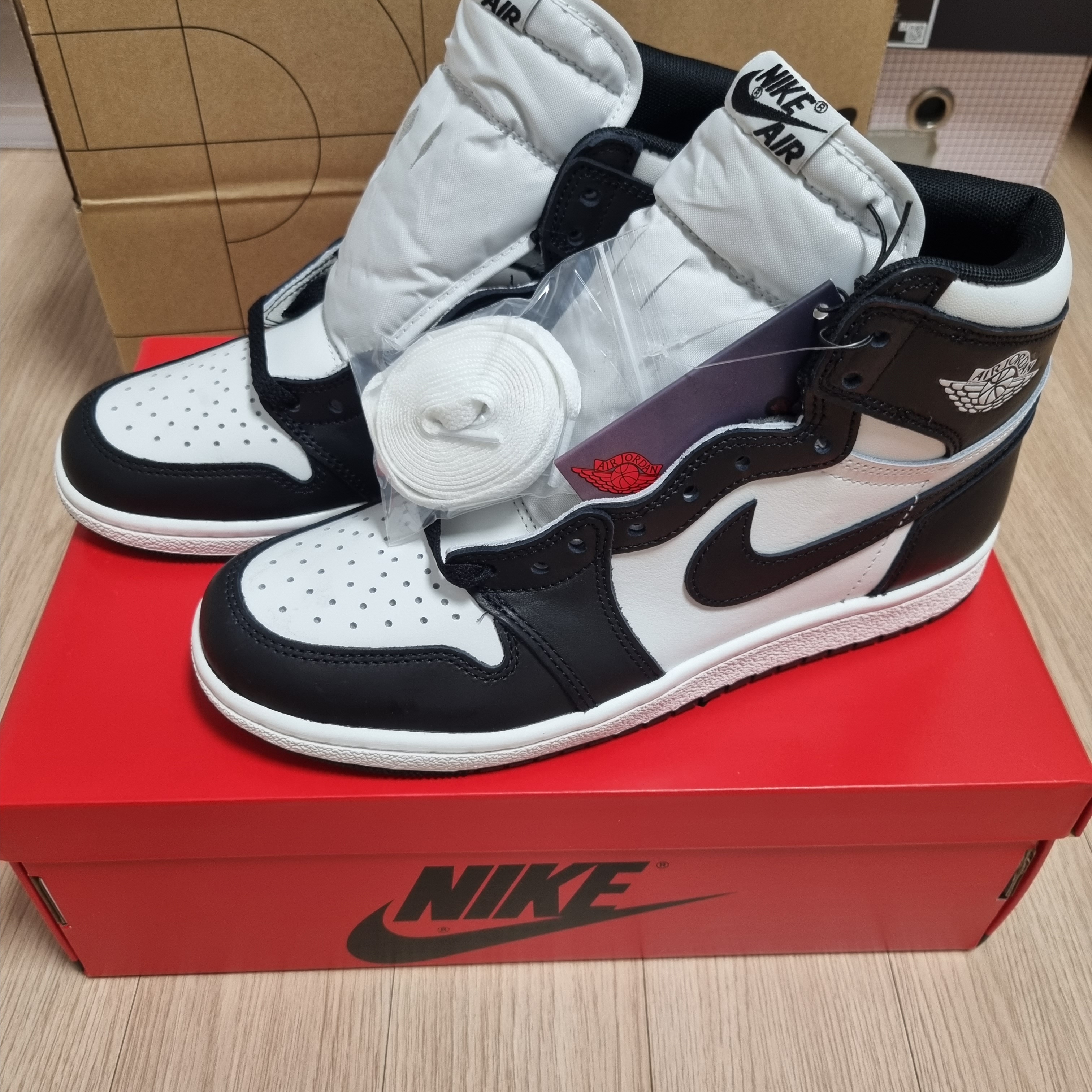 Jordan 1 High 85 Black White 착용 스타일