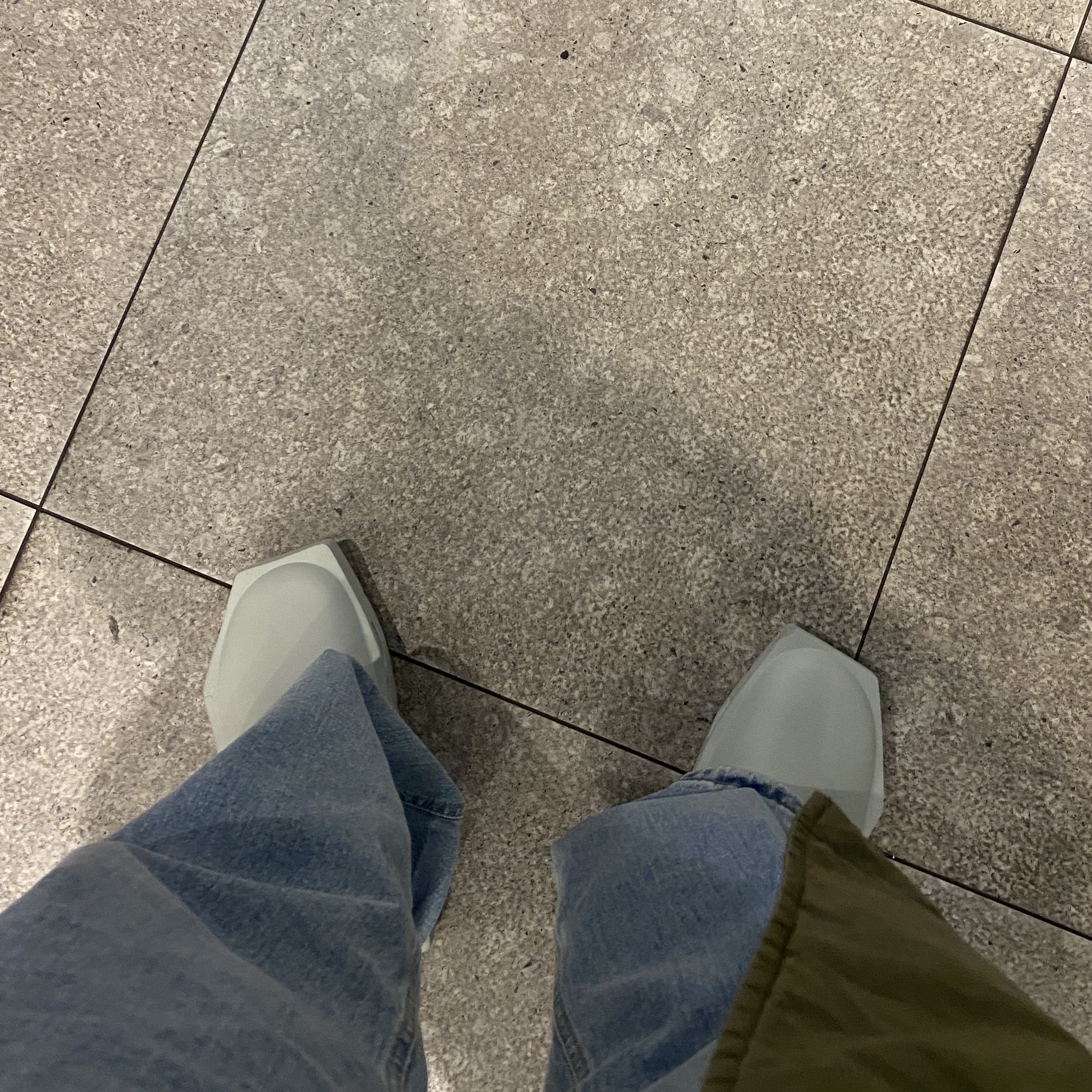 (W) Jordan Hex Mule SP Light Silver 착용 스타일