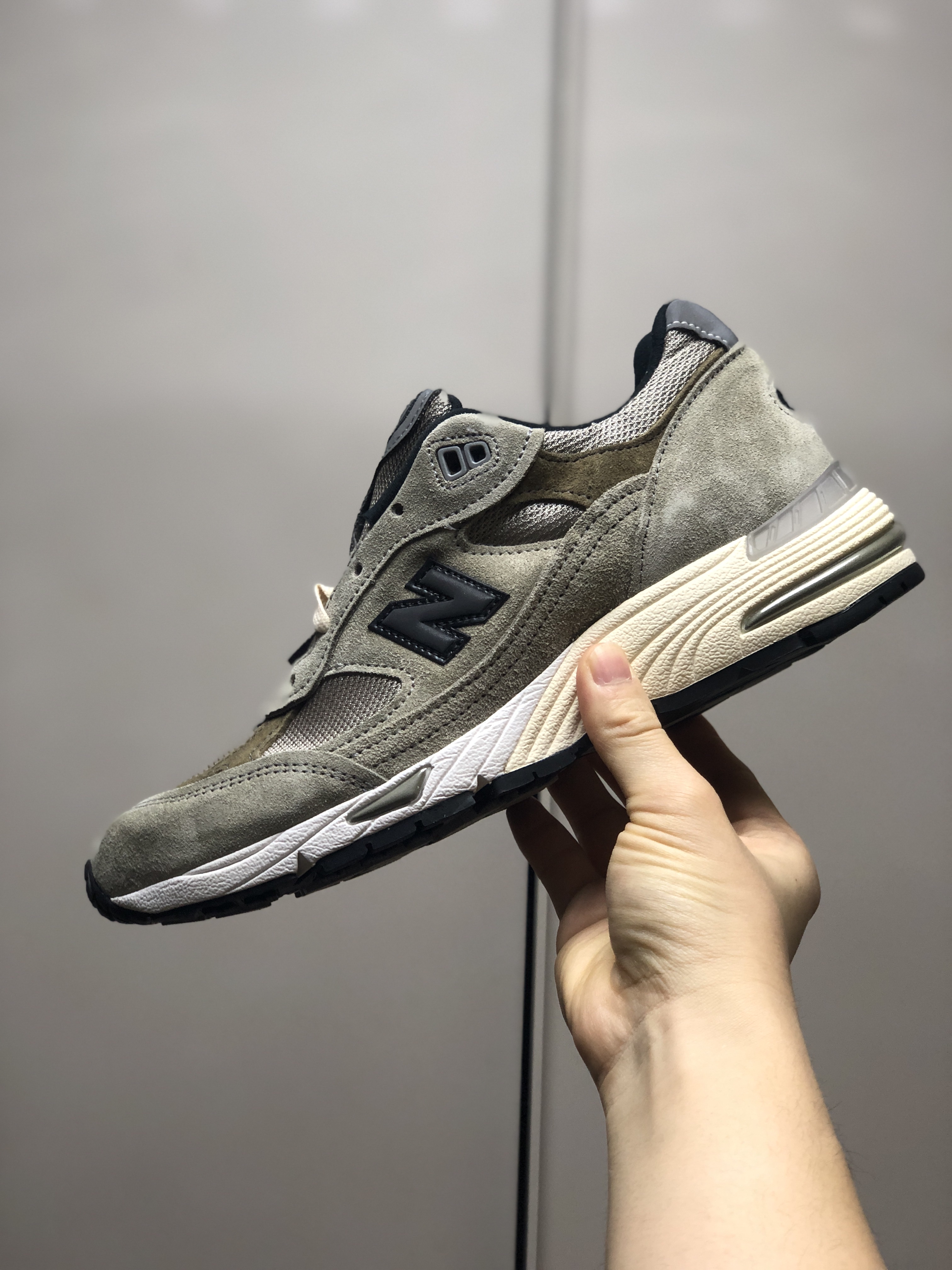 (W) New Balance x JJJJound 991 Made in UK Grey 착용 스타일