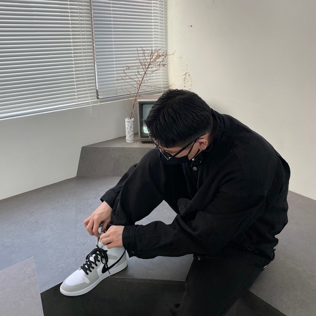 (W) Jordan 1 Mid Grey Fog 착용 스타일