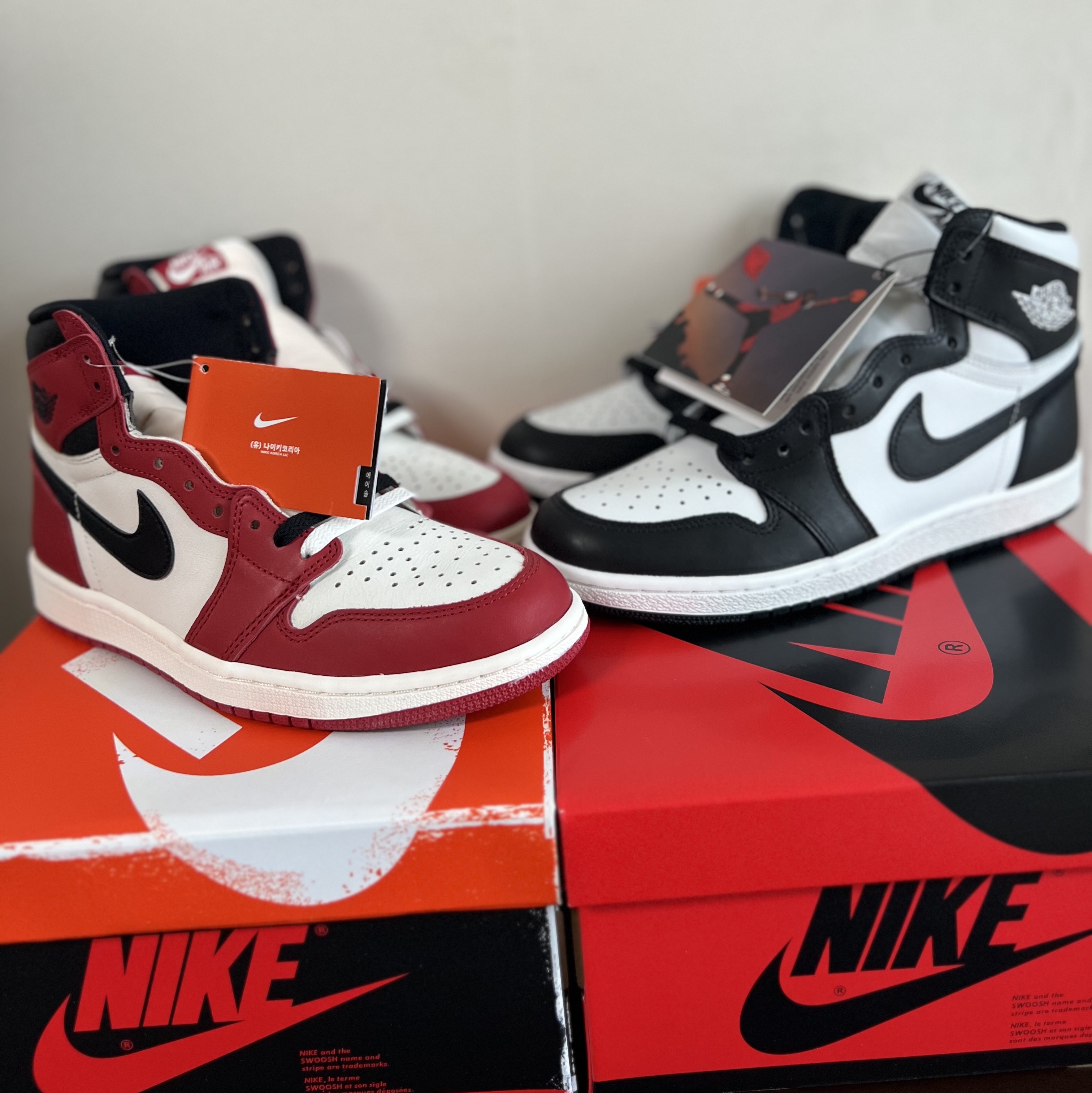 Jordan 1 Retro High OG Chicago 2022, Jordan 1 High 85 Black White 착용 스타일 - 2