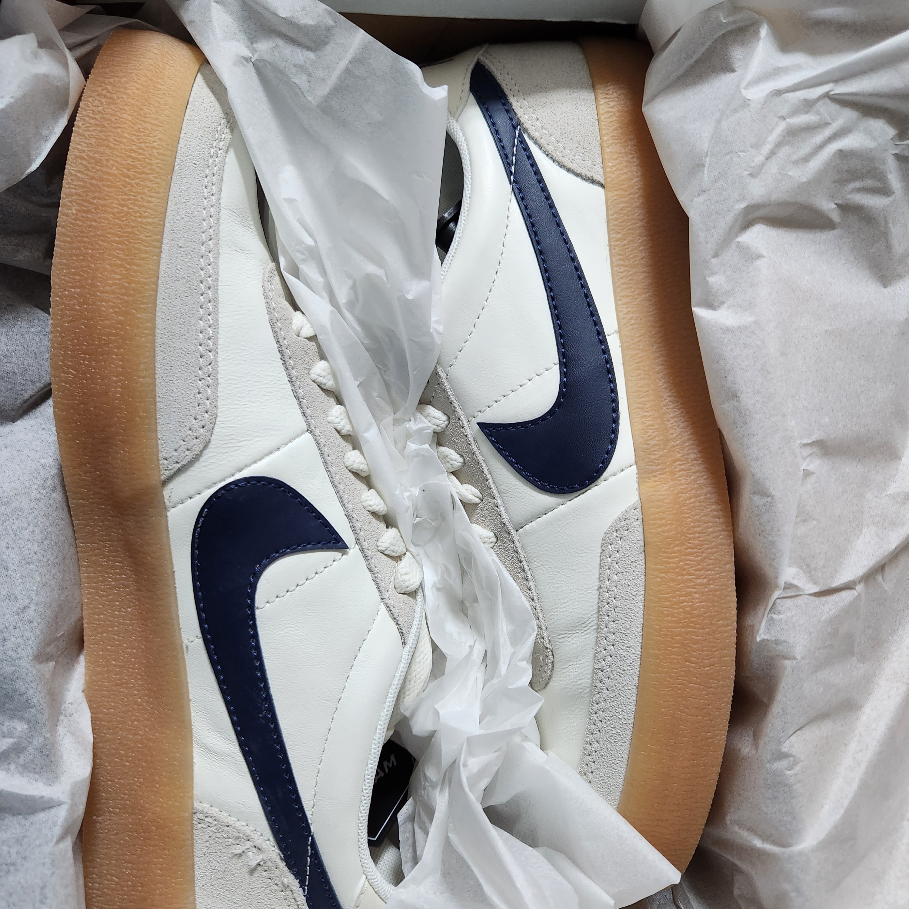 Nike x J.Crew Killshot 2 Sail Midnight Navy 착용 스타일 - 1