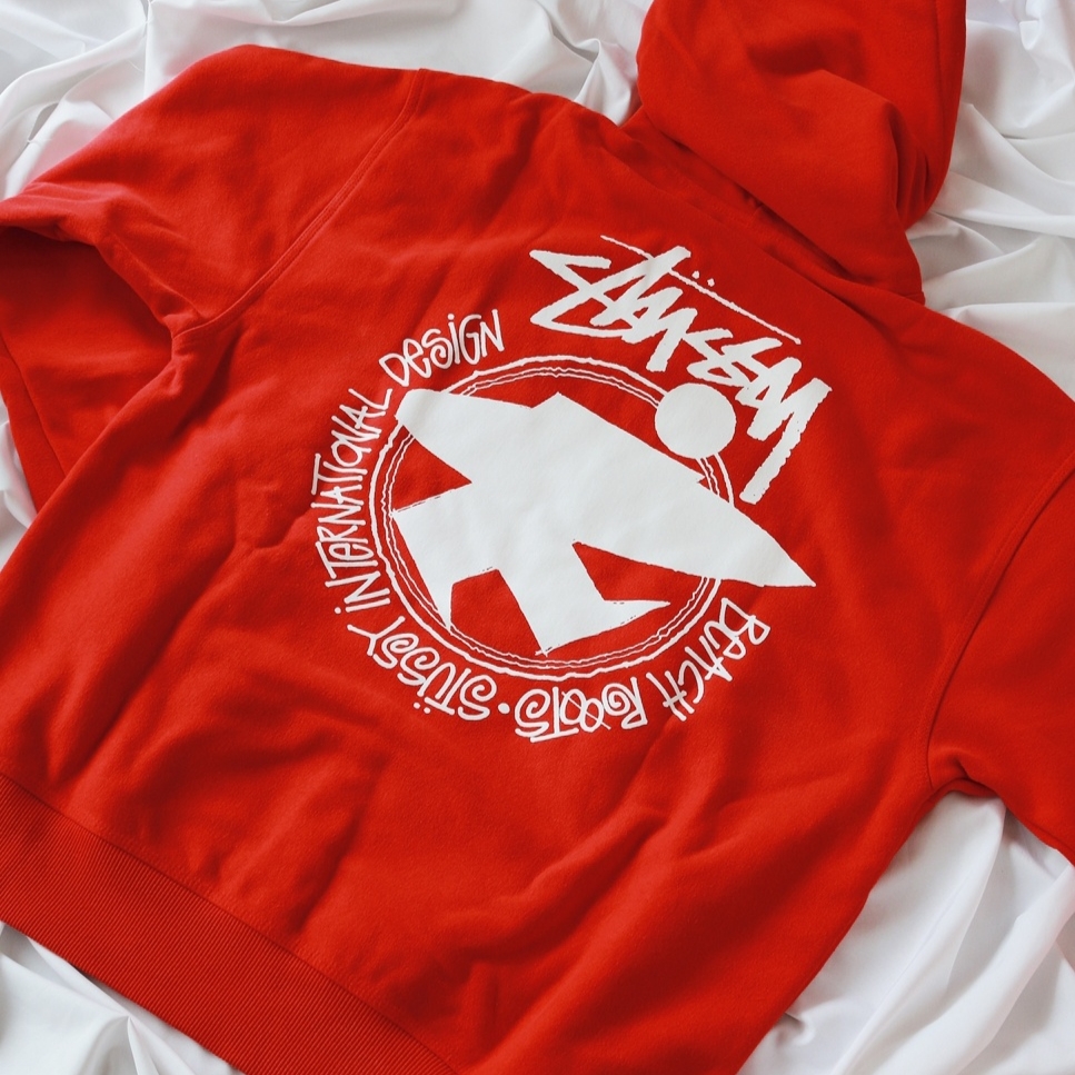 Stussy Beach Roots Hoodie Red 착용 스타일 - 2