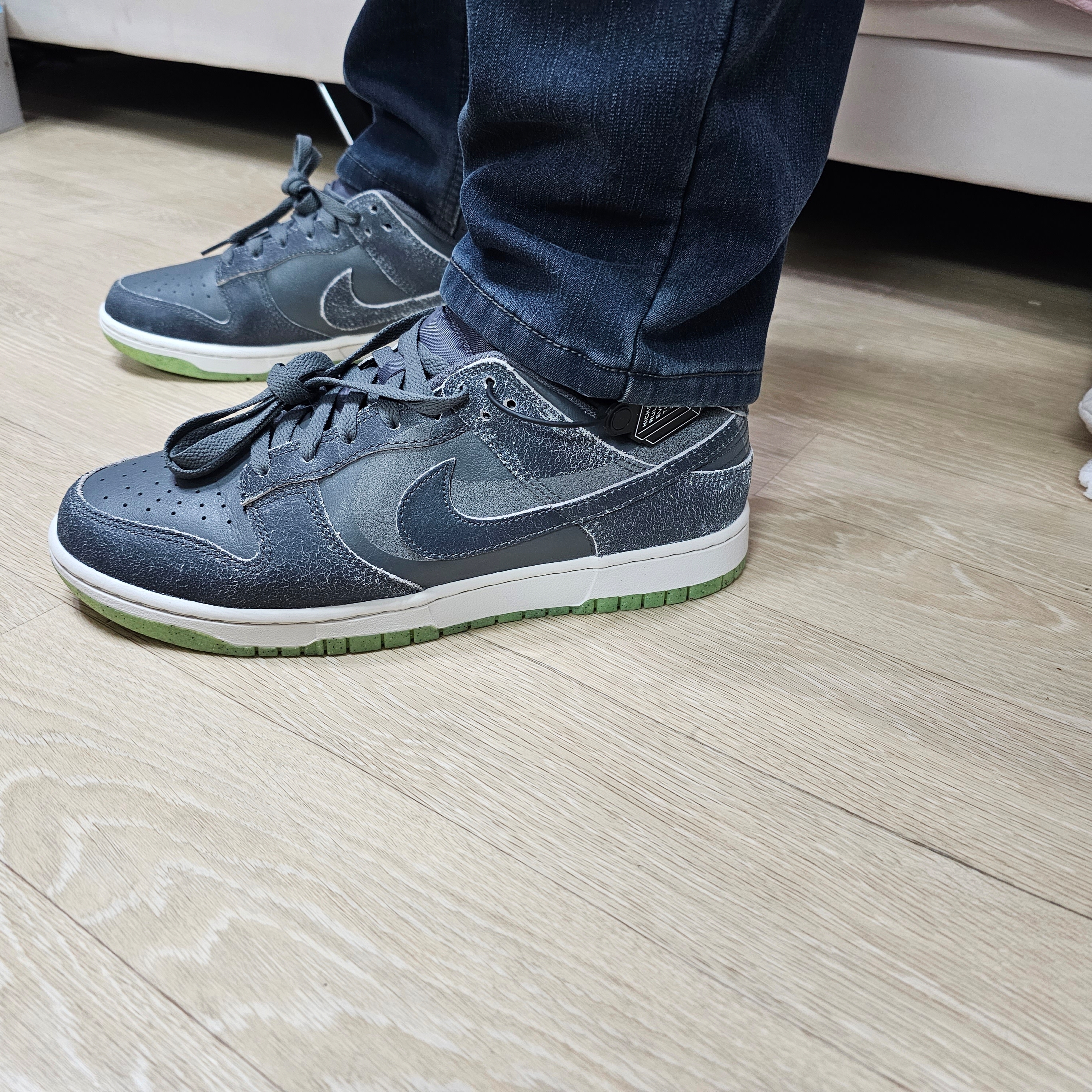 Nike Dunk Low Retro PRM Halloween 착용 스타일 - 3