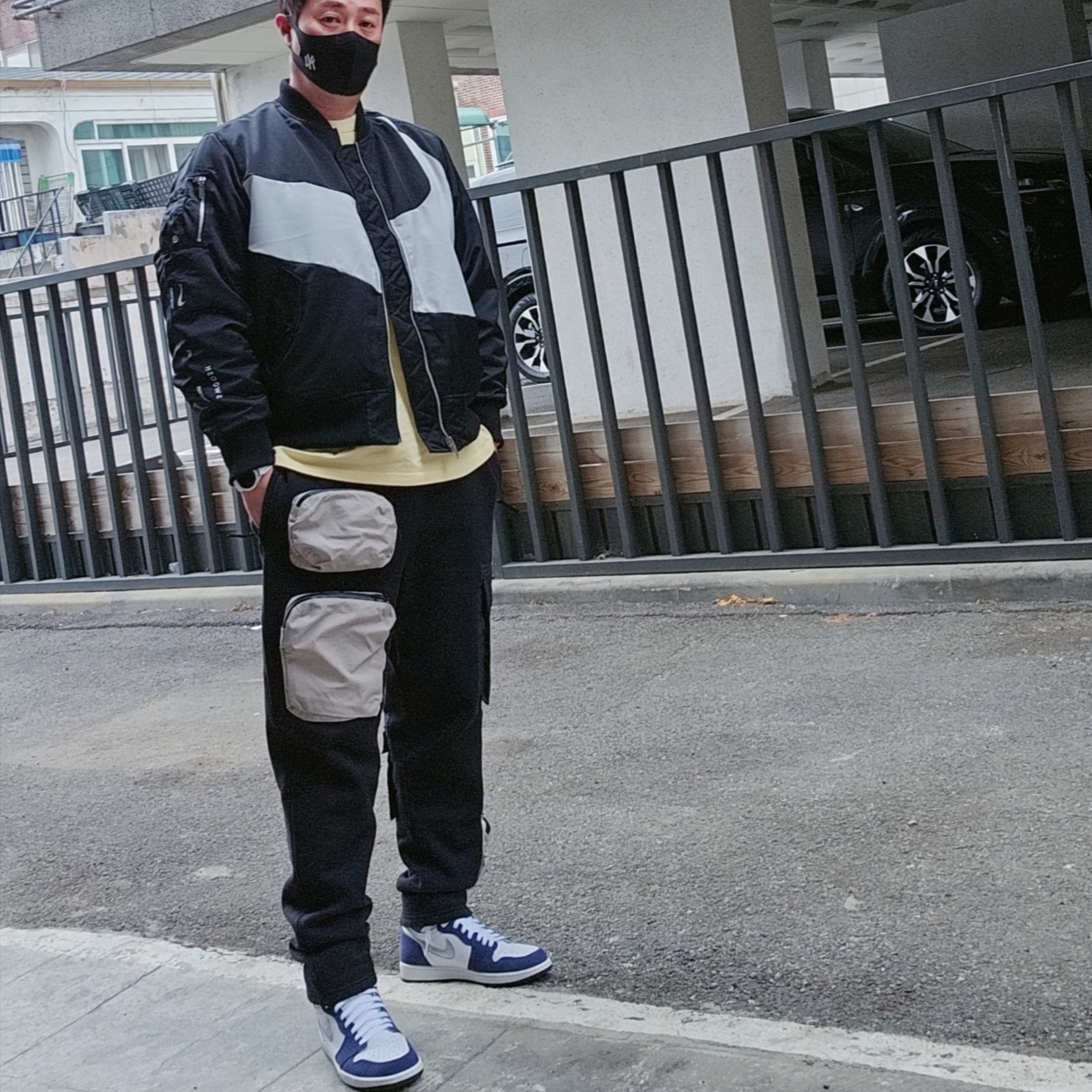 Nike x Travis Scott NRG AG Utility Sweatpants Black, Nike NSW Swoosh Therma-Fit Bomber Black - Asia 착용 스타일