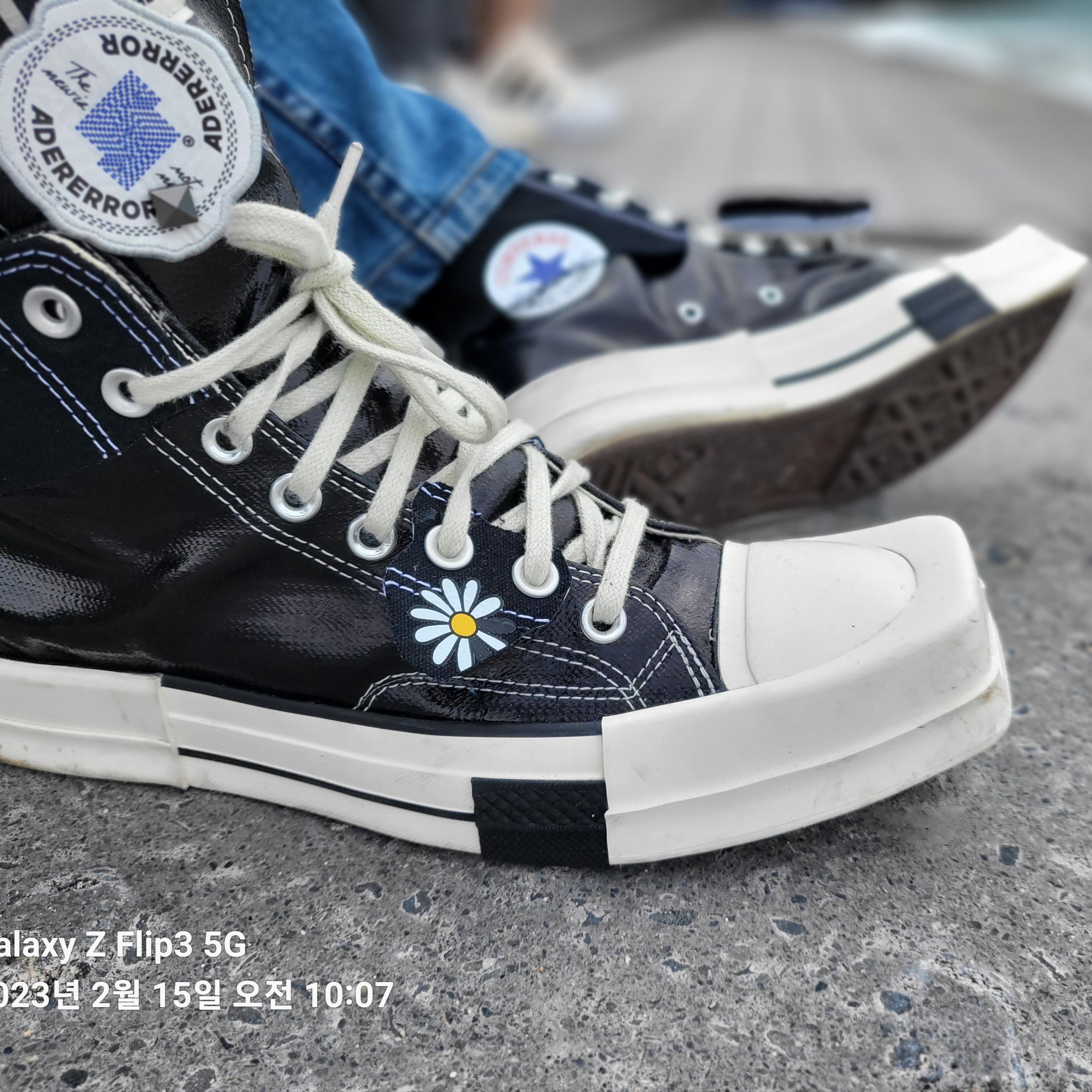 Converse x Drkshdw Turbodrk Chuck 70 Hi Black Lacquered Denim 착용 스타일 - 3