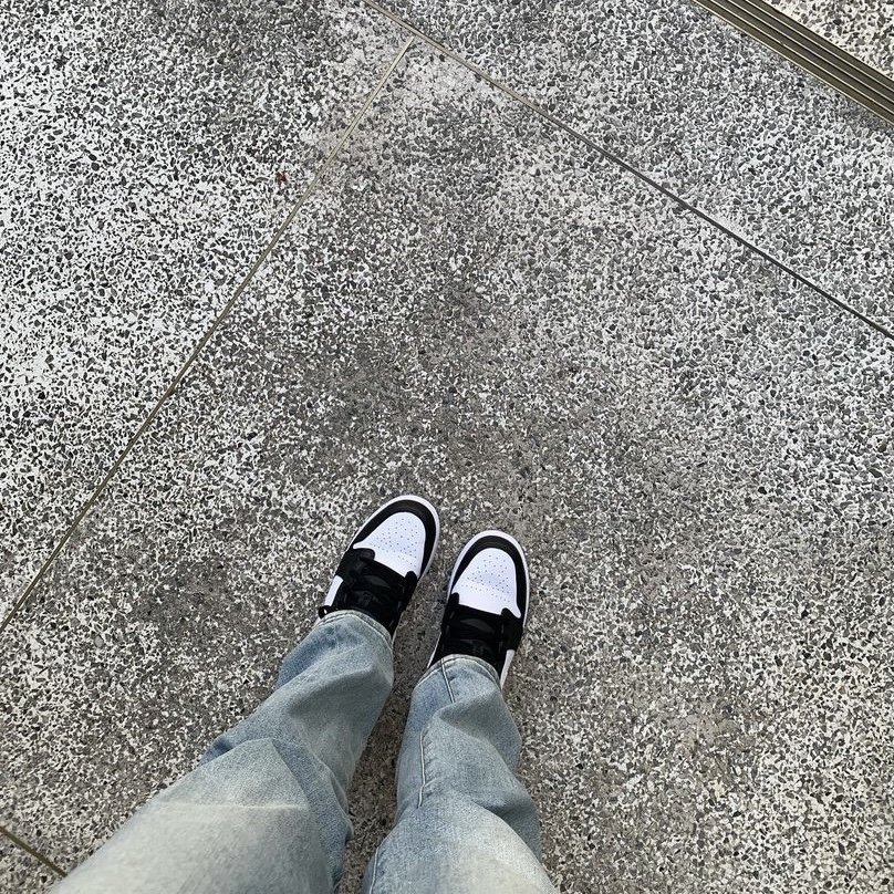(GS) Jordan 1 Low Black Particle Grey 착용 스타일