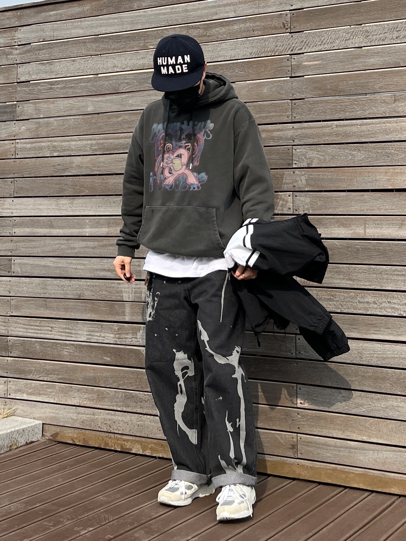 Human Made 6-Panel Wool Cap Navy, New Balance 992 Made in USA White Silver 착용 스타일 - 3