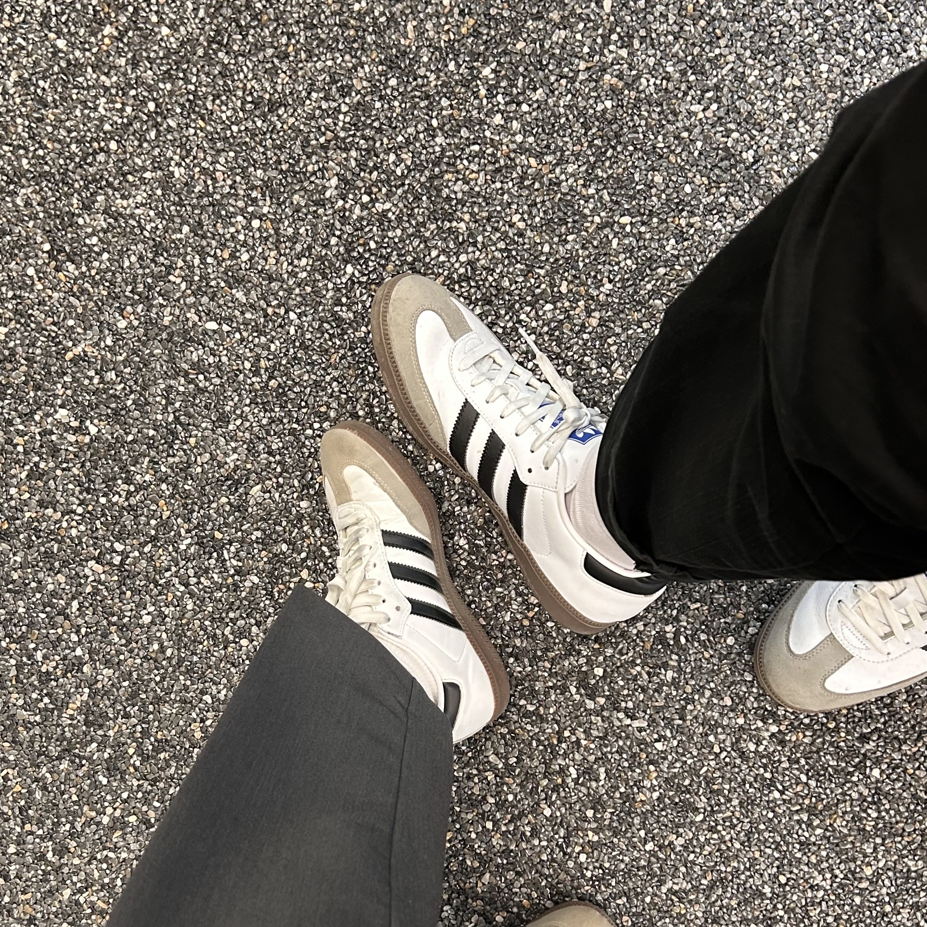 Adidas Samba Vegan White Black, Adidas Samba ADV Collegiate Green 착용 스타일 - 5