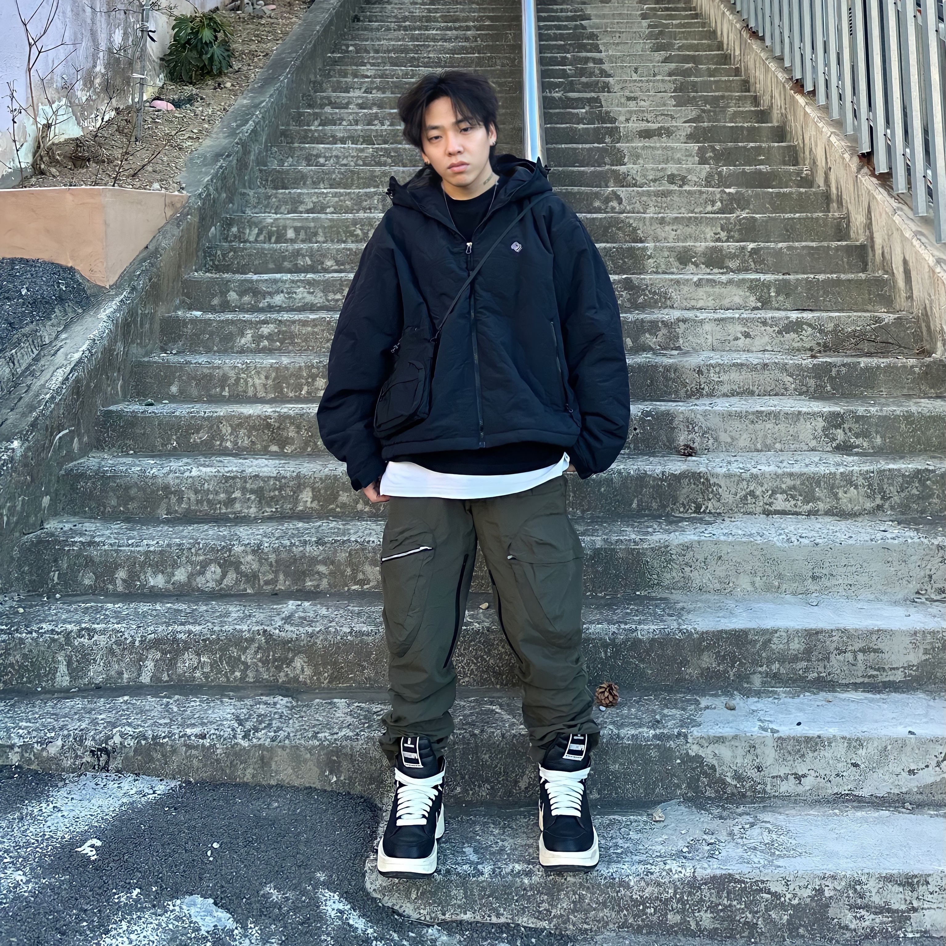 Converse x Drkshdw Turbowpn Black Cream 착용 스타일