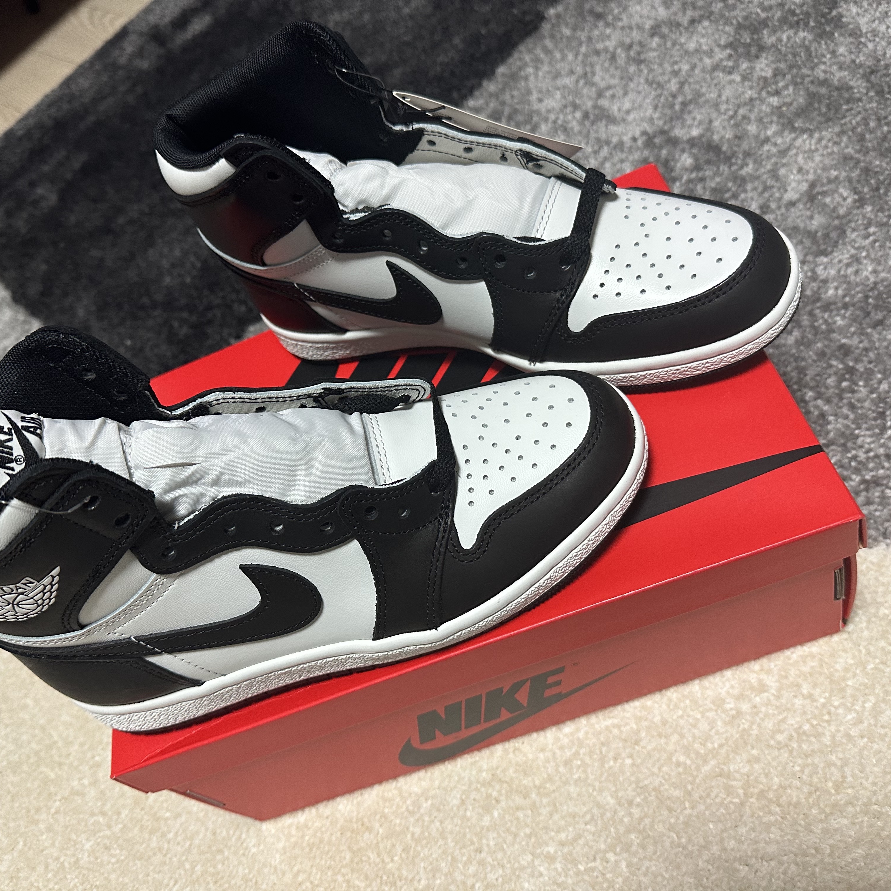 Jordan 1 High 85 Black White 착용 스타일