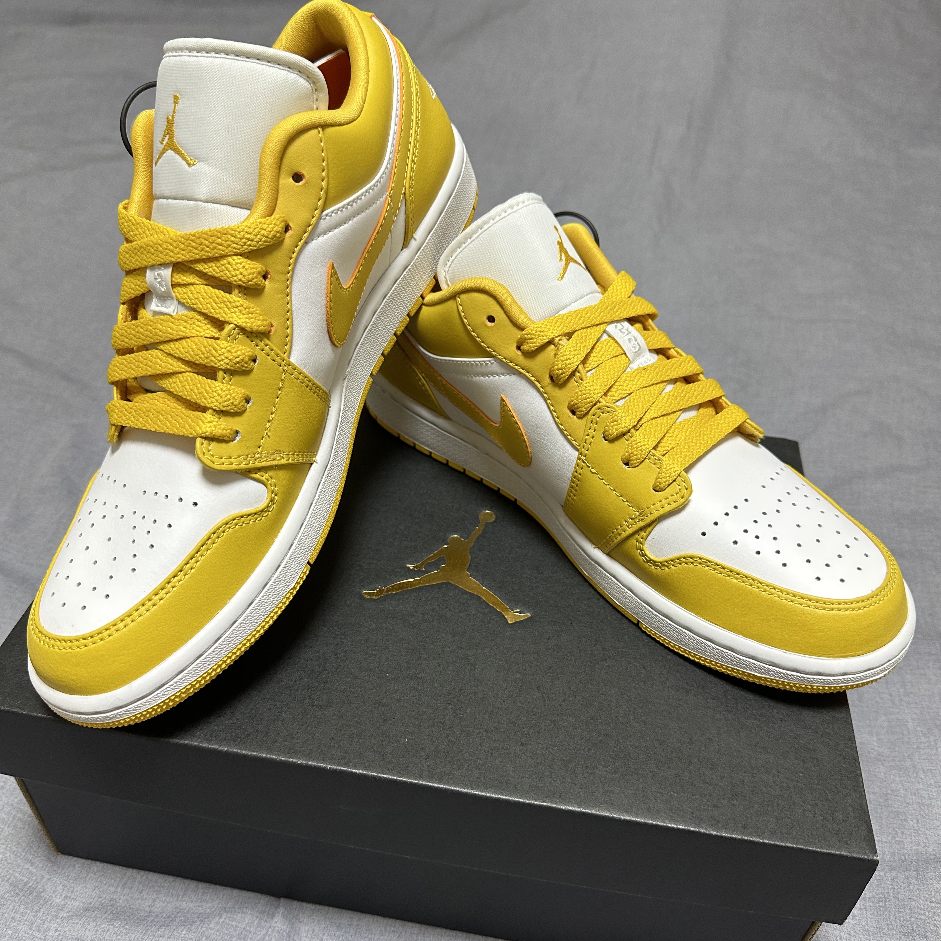 Jordan 1 Low Pollen 착용 스타일 - 1