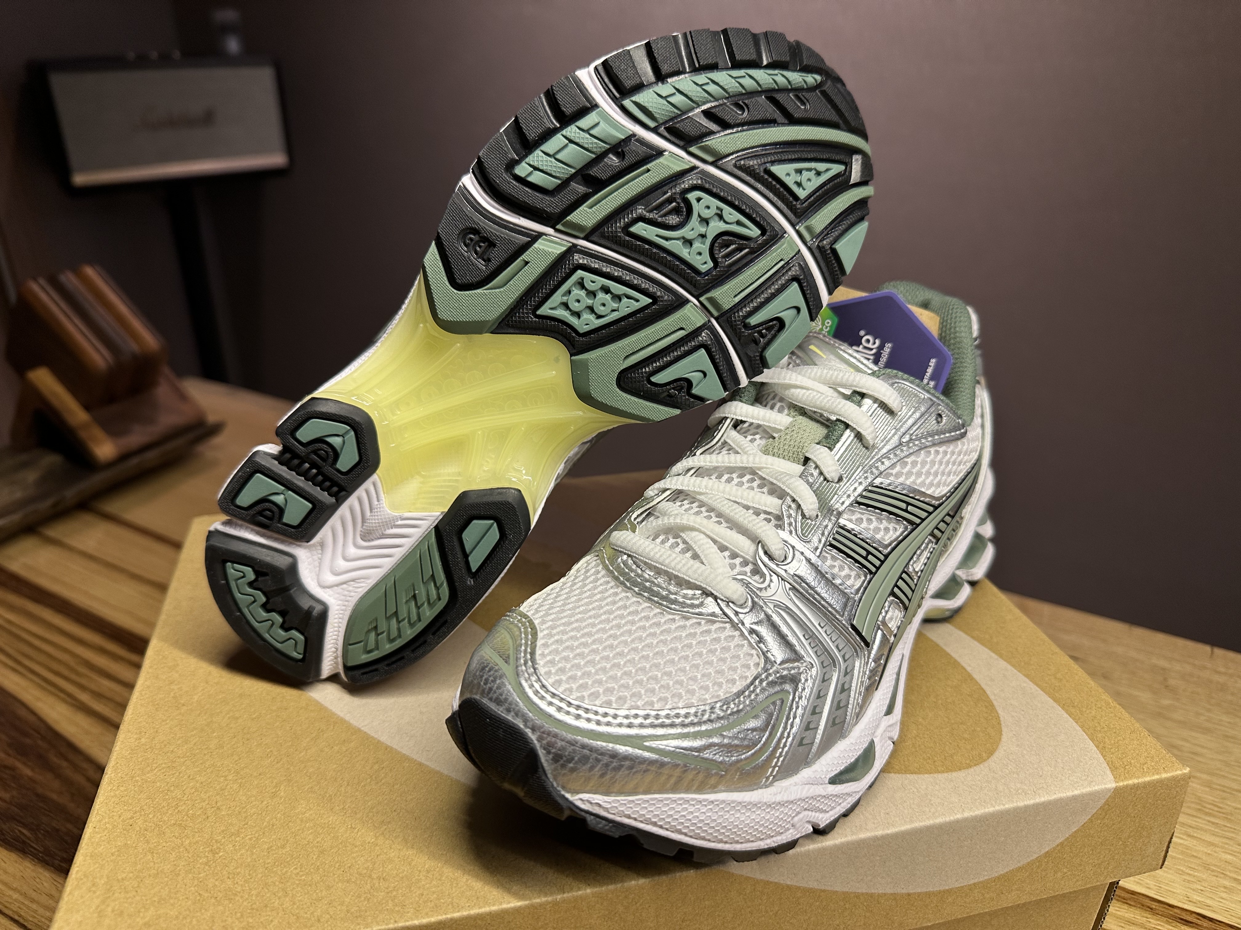 Asics Gel-Kayano 14 White Slate Grey 착용 스타일 - 2