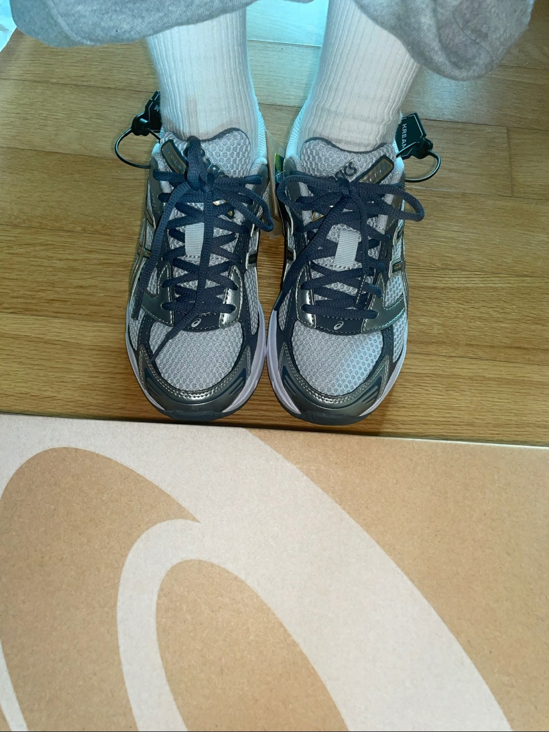 Asics Gel-1130 Polar Shade Pure Silver 착용 스타일 - 2