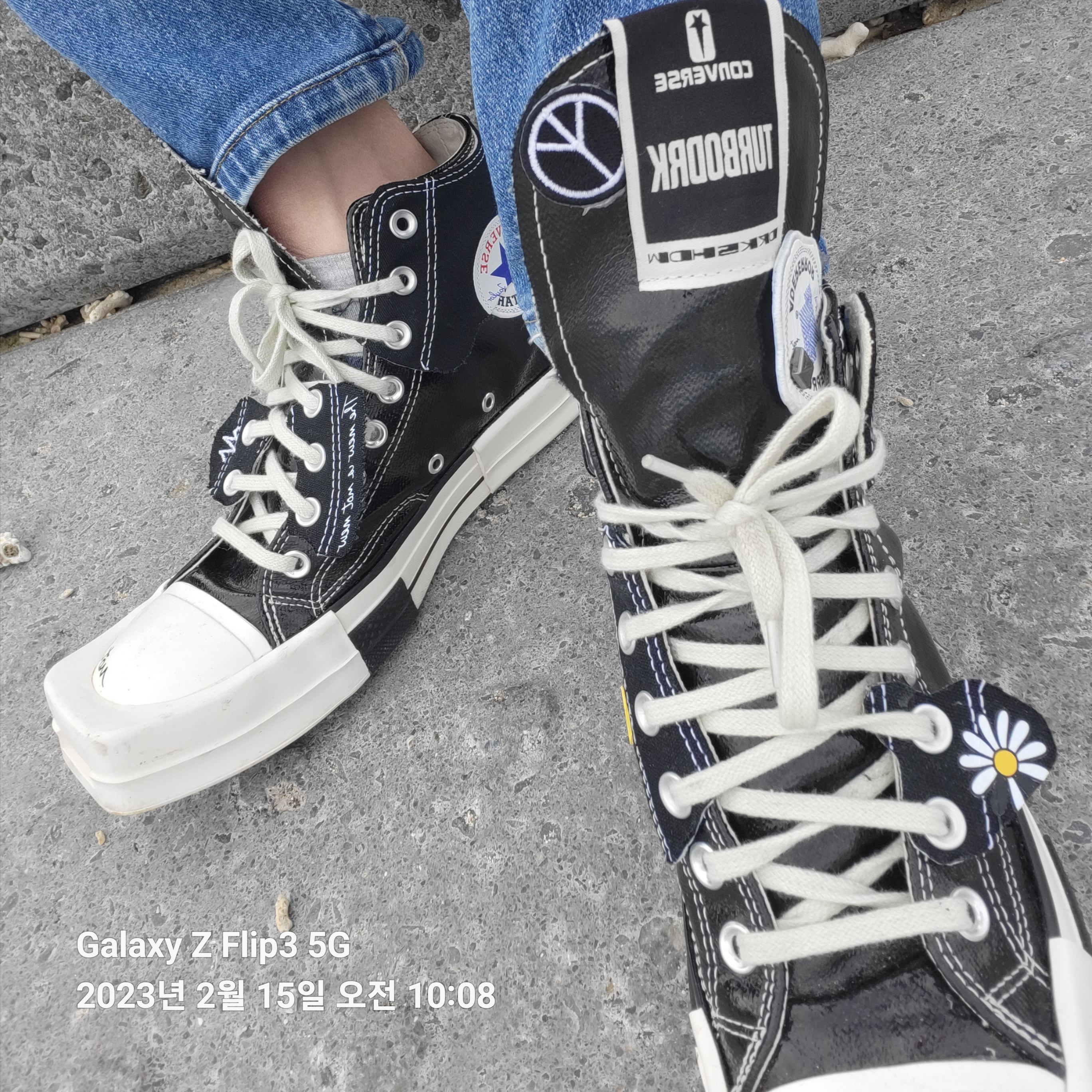 Converse x Drkshdw Turbodrk Chuck 70 Hi Black Lacquered Denim 착용 스타일 - 4