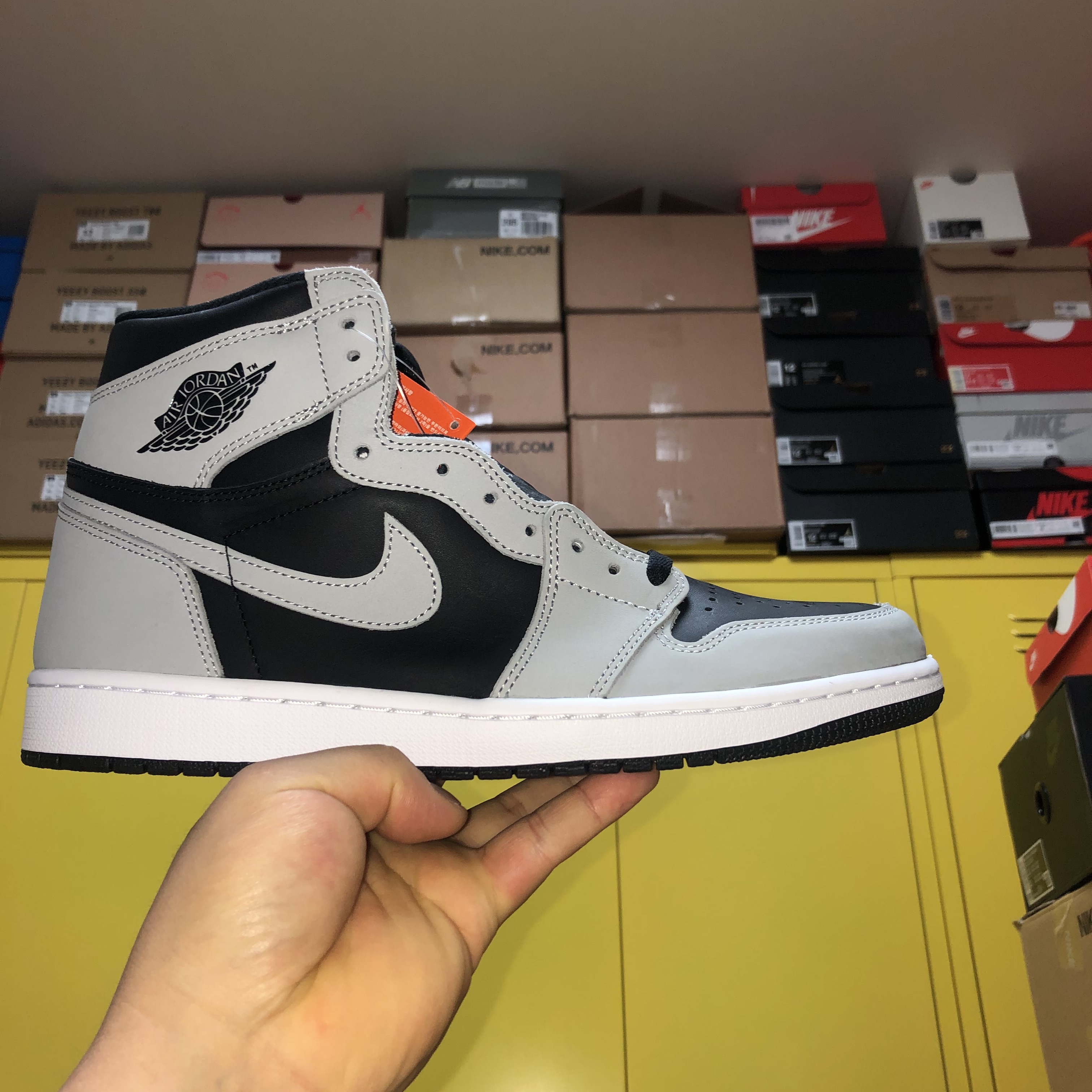 Jordan 1 Retro High OG Shadow 2.0 착용 스타일 - 2
