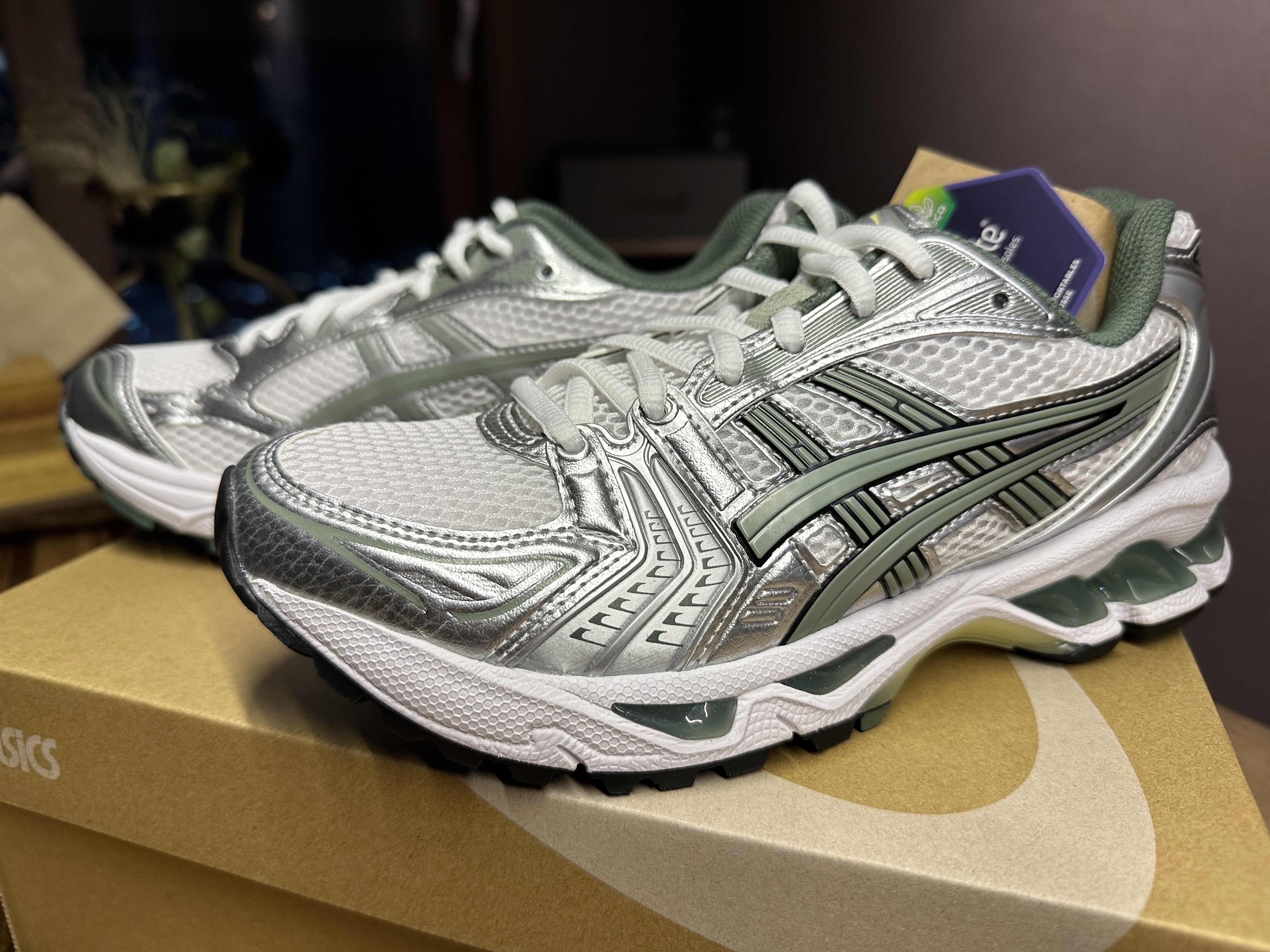 Asics Gel-Kayano 14 White Slate Grey 착용 스타일 - 3