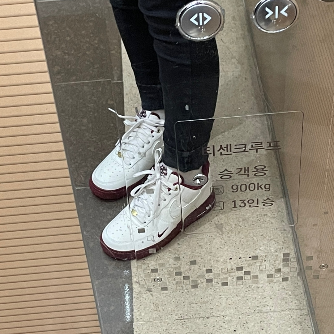 (W) Nike Air Force 1 '07 SE 40th Anniversary Join Forces Sail Team Red 착용 스타일 - 2