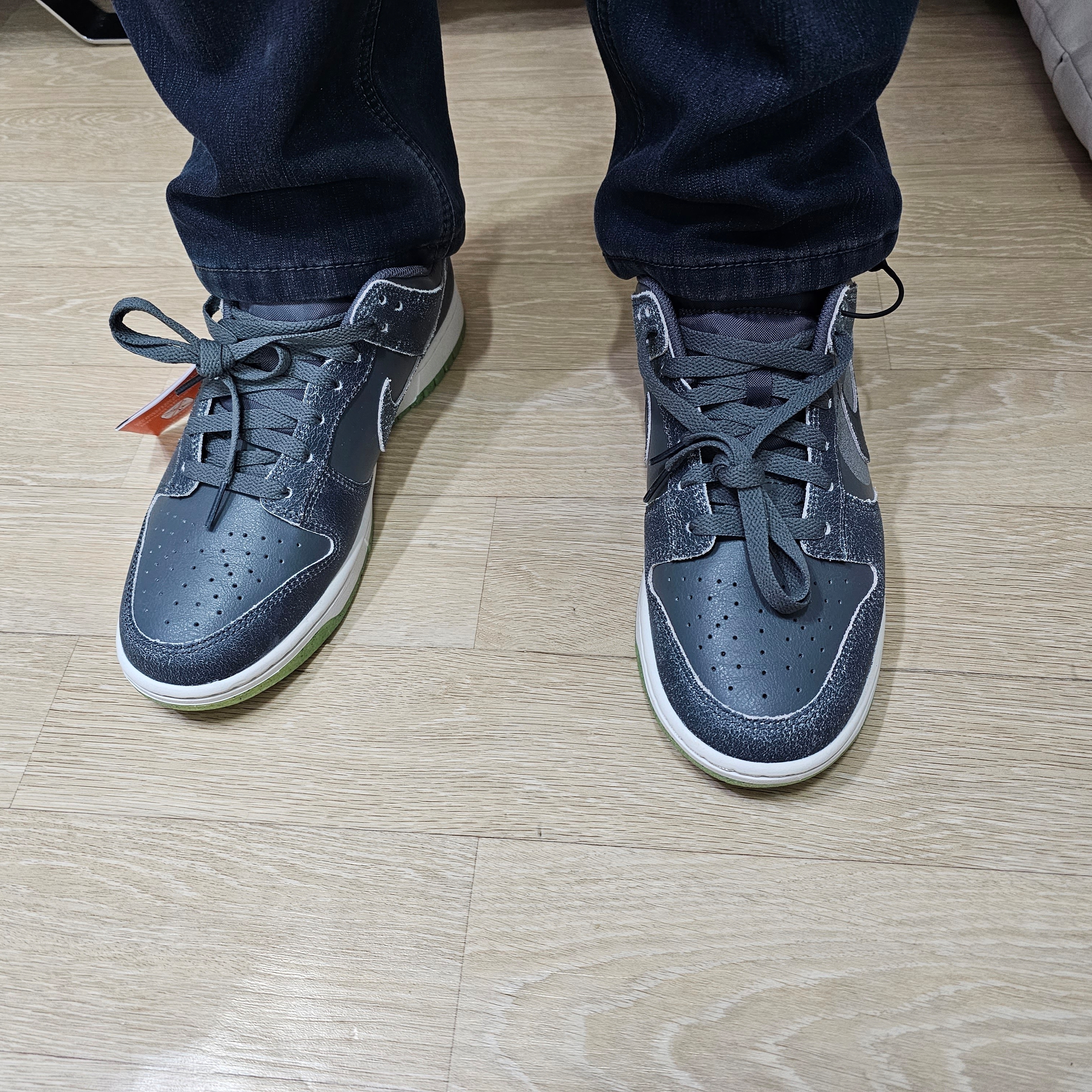 Nike Dunk Low Retro PRM Halloween 착용 스타일 - 2