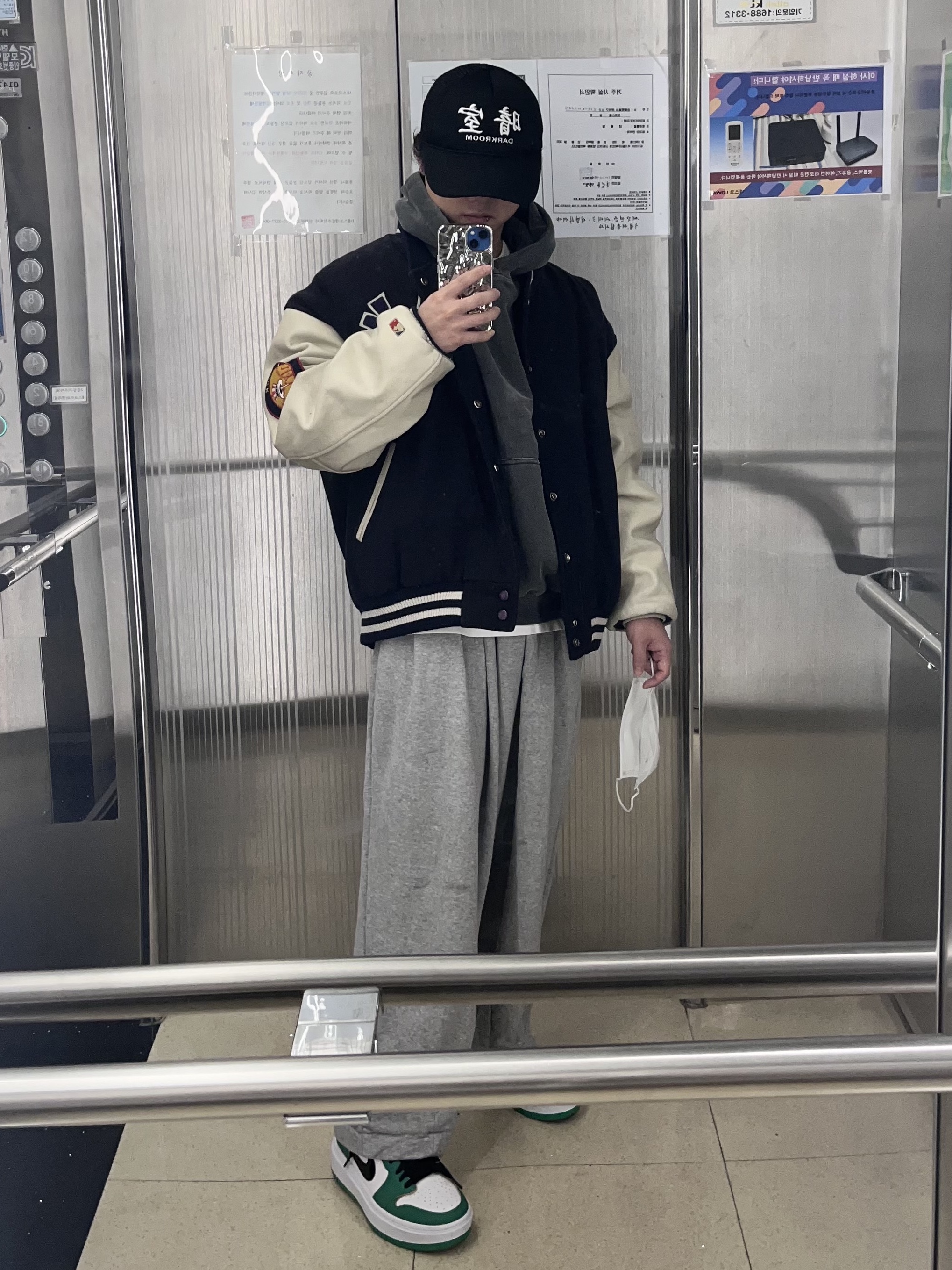 (W) Jordan 1 Elevate Low SE Lucky Green, Darkr8m Studio Mesh Trucker Cap Black 착용 스타일