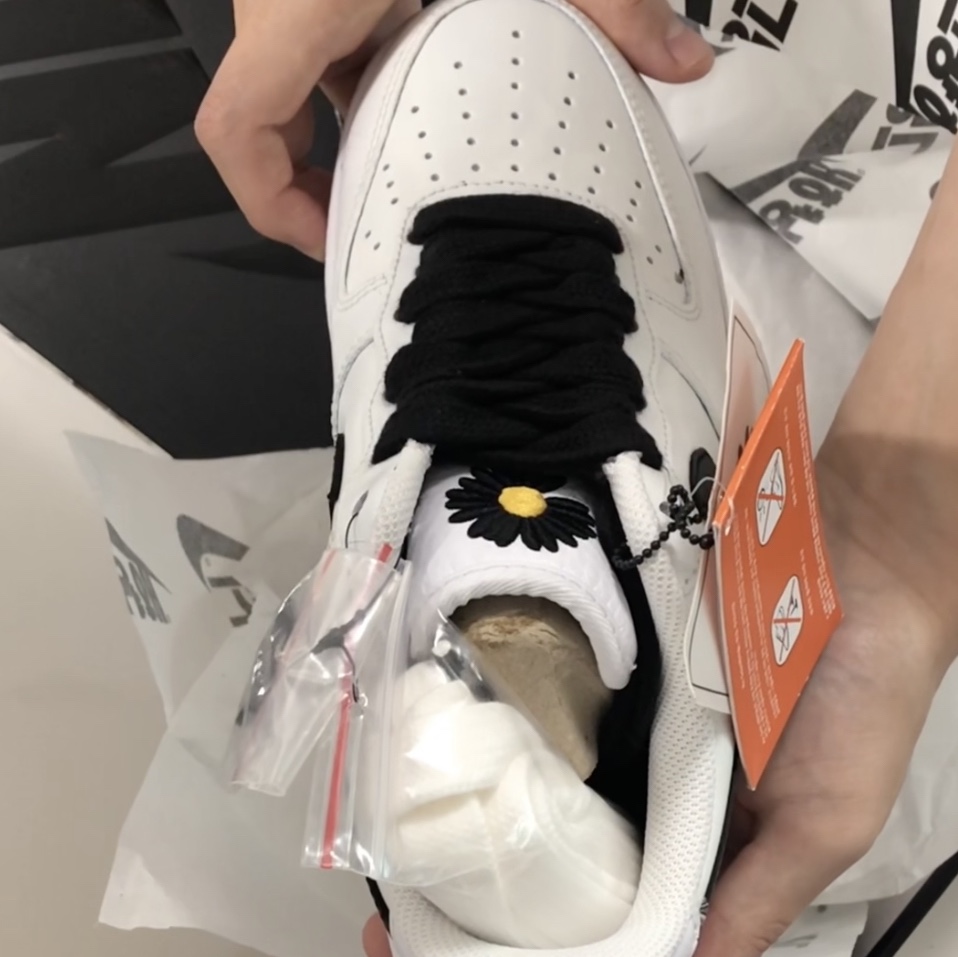 Nike x Peaceminusone Air Force 1 Low Para-Noise 2.0 착용 스타일 - 2