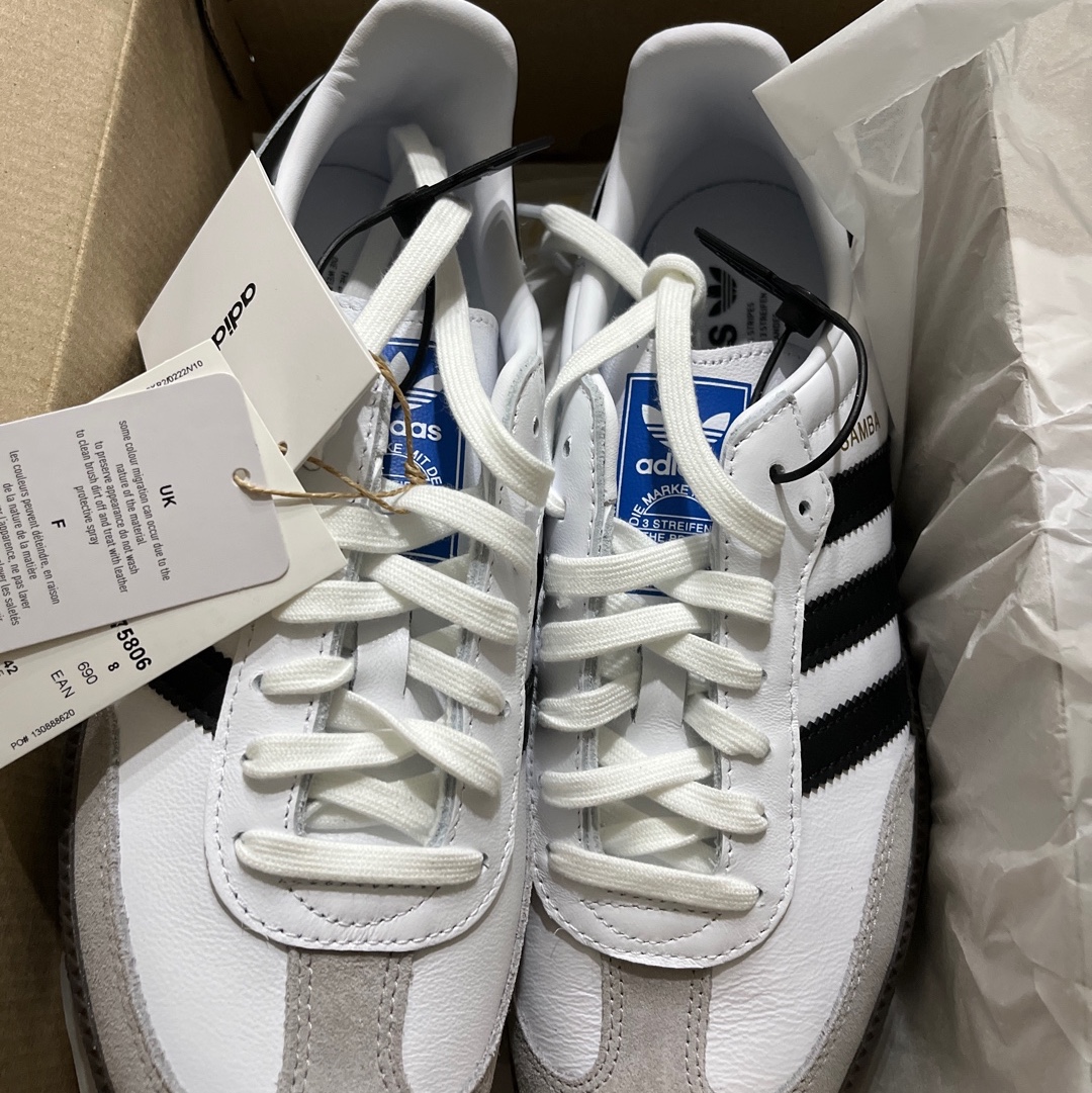 Adidas Samba OG Cloud White 착용 스타일