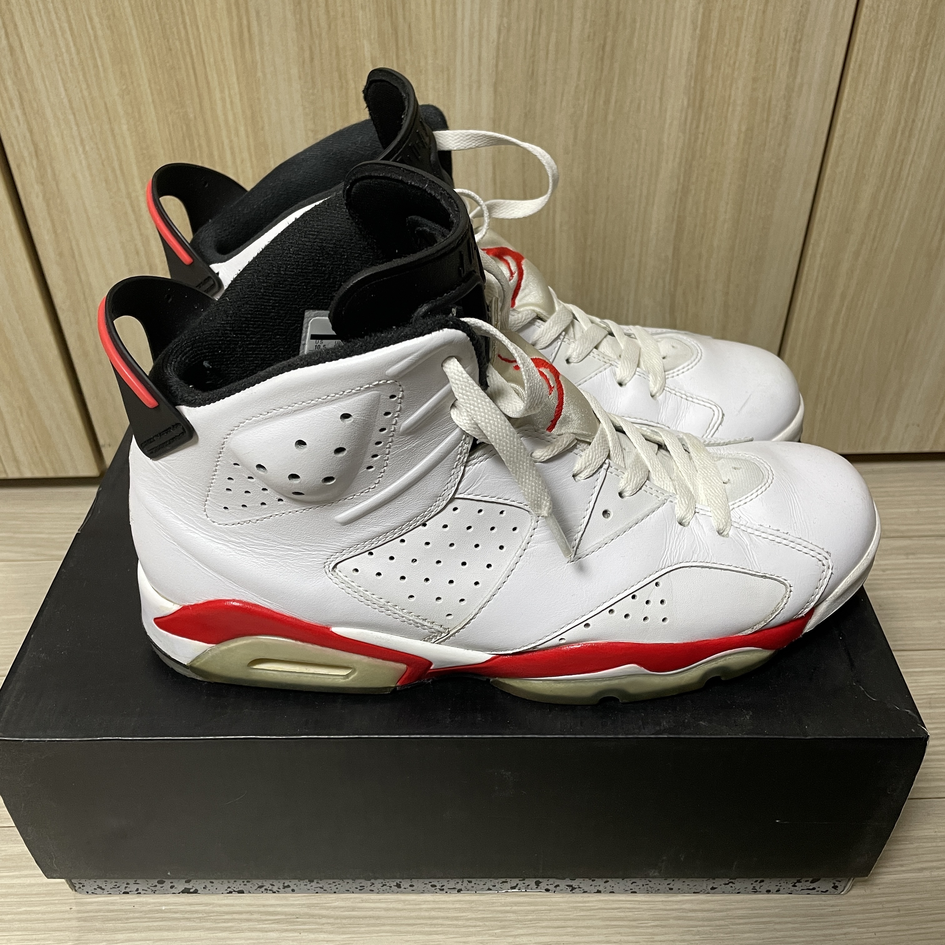 Jordan 6 Retro Infrared White 2014 착용 스타일 - 1
