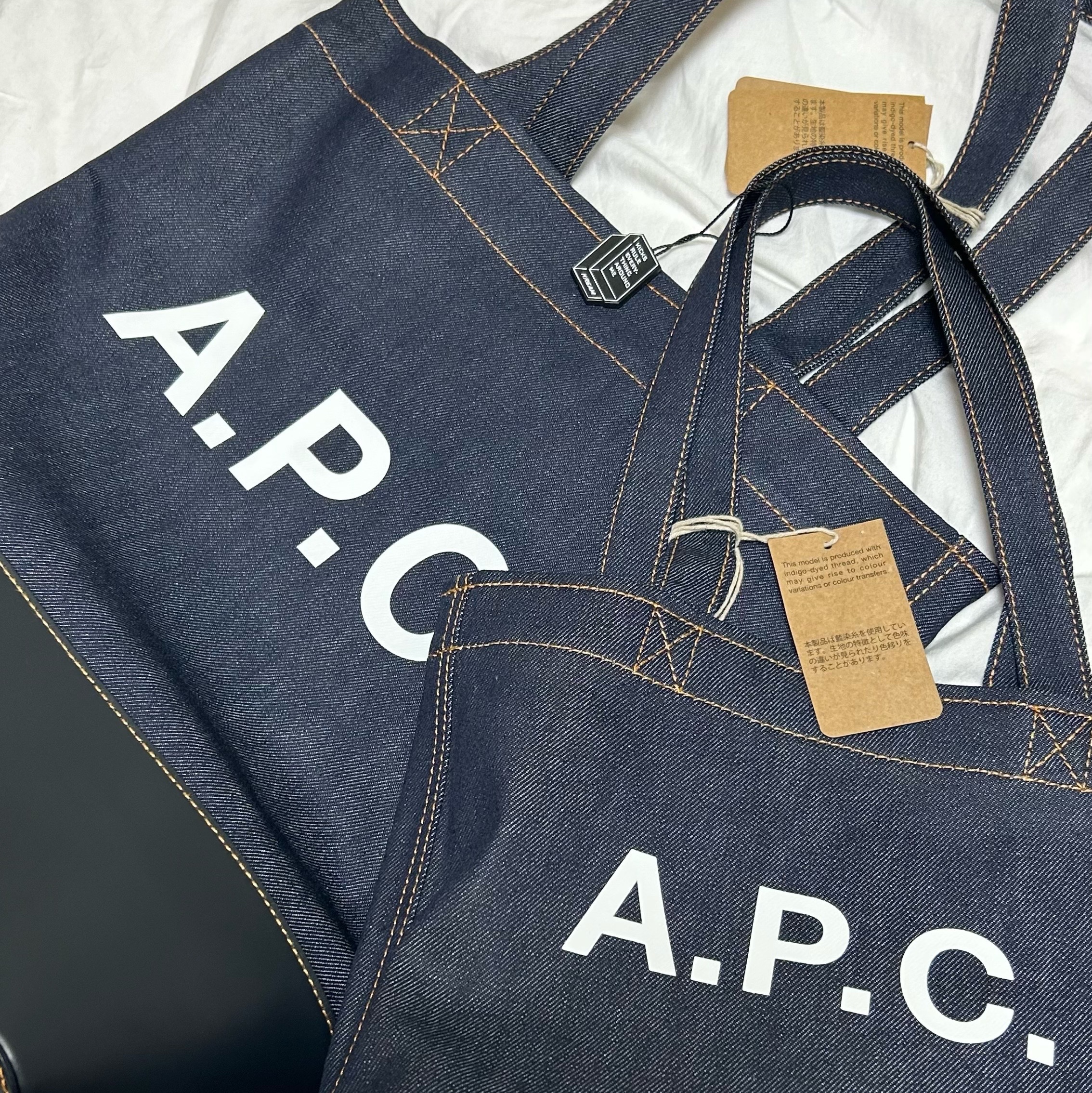 A.P.C. Axelle Tote Bag Denim Dark Navy ์ฐฉ์ฉ ์คํ์ผ