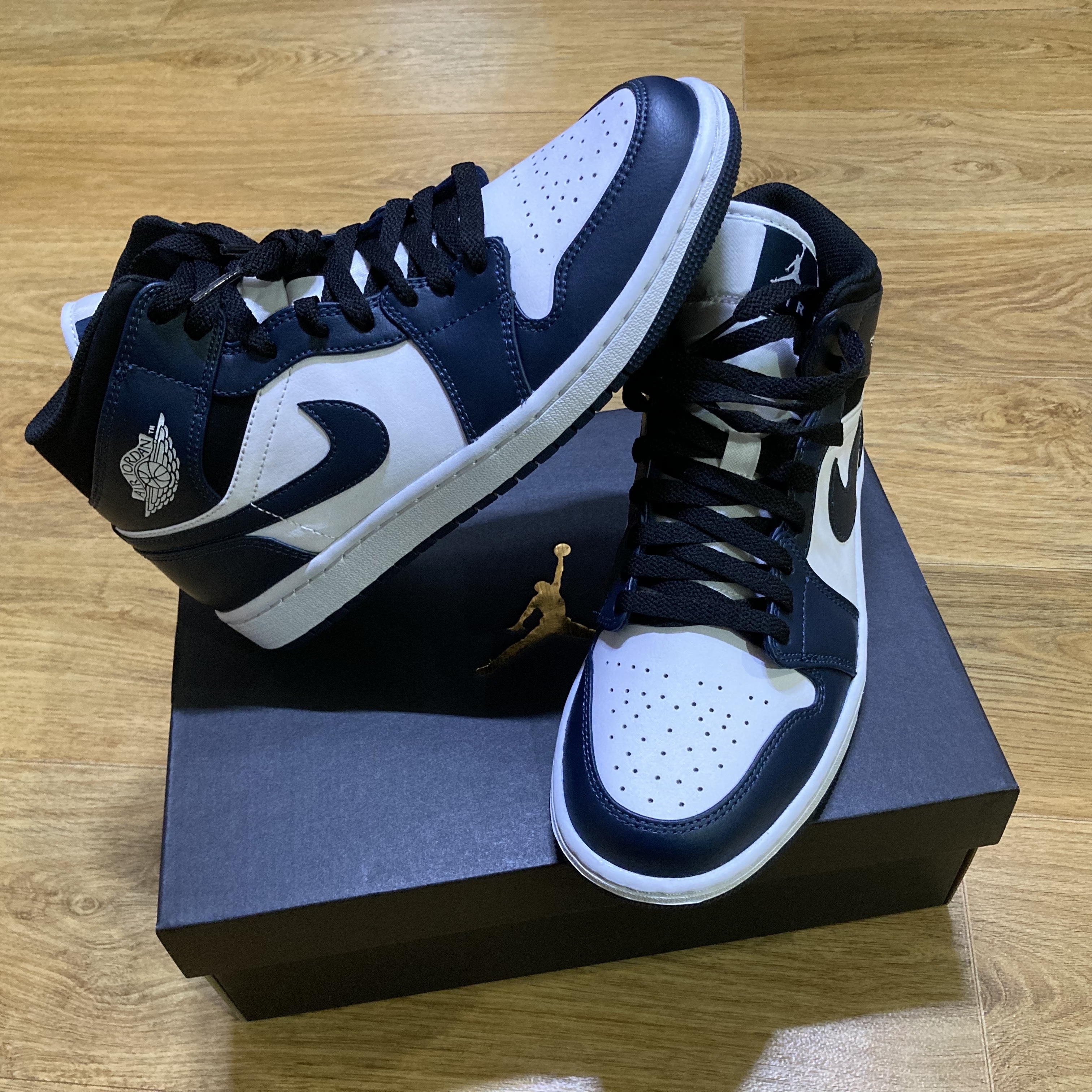 Jordan 1 Mid Dark Teal 착용 스타일