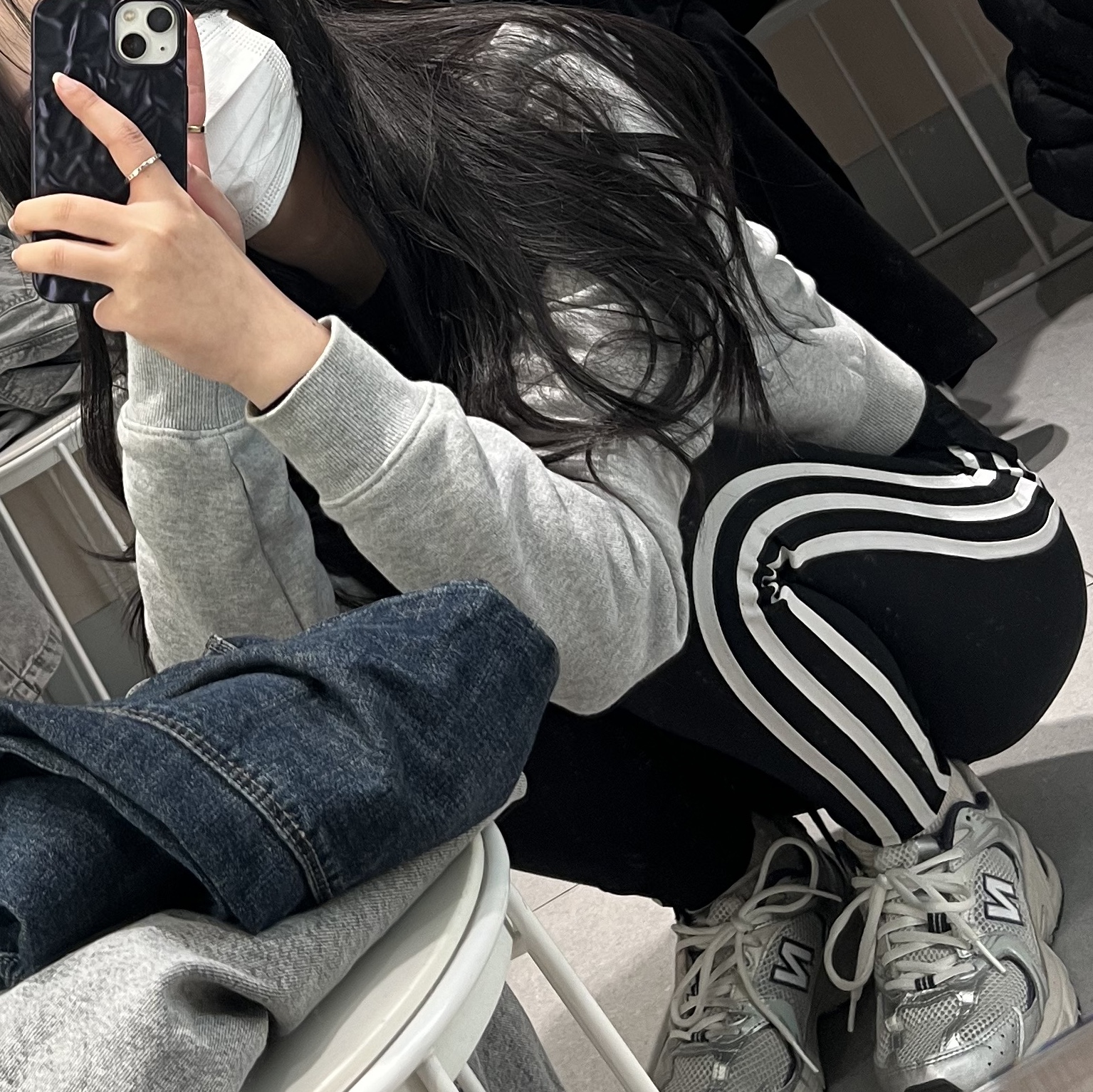 New Balance 530 Steel Grey 착용 스타일 - 3