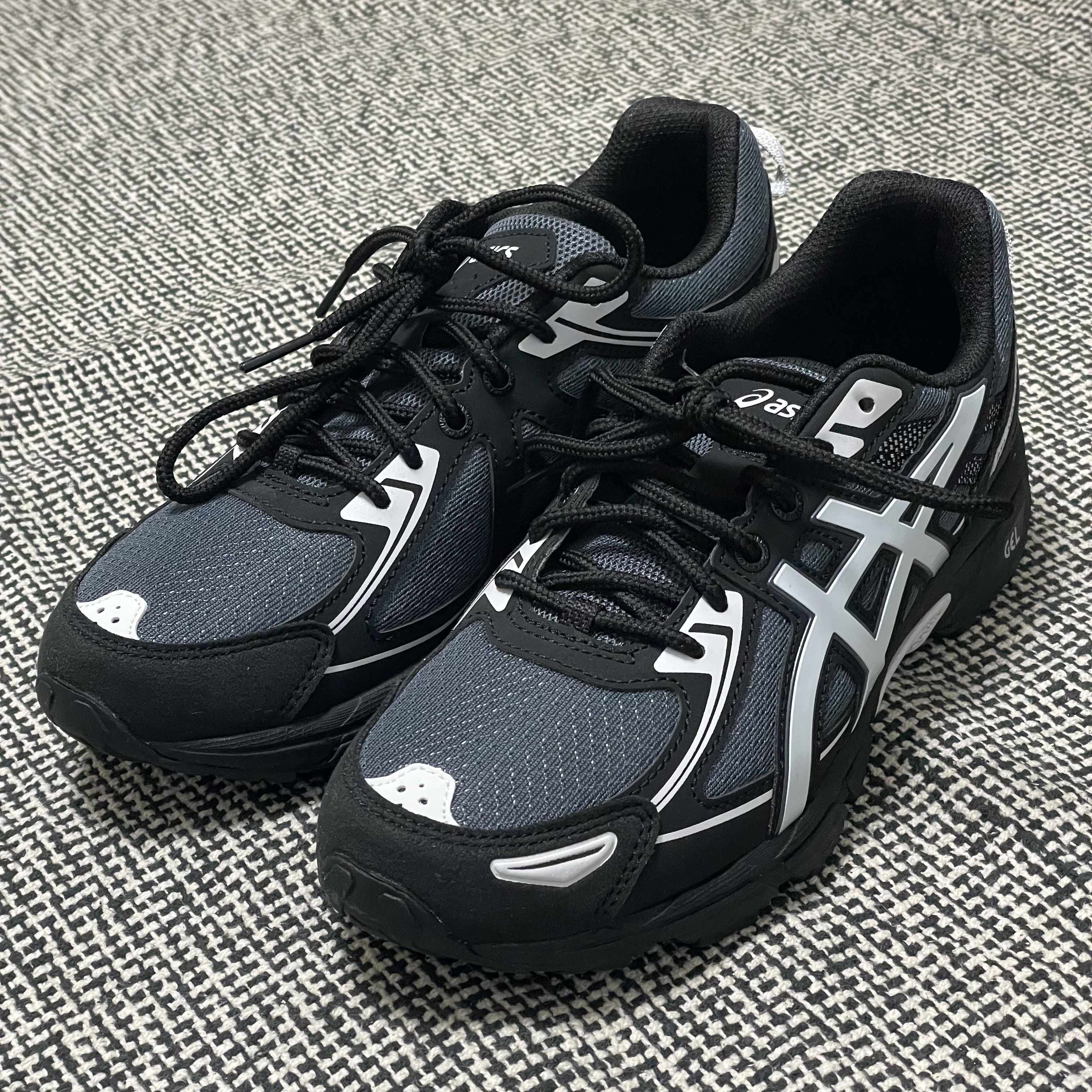 Asics Gel-Venture 6 Carrier Grey 착용 스타일