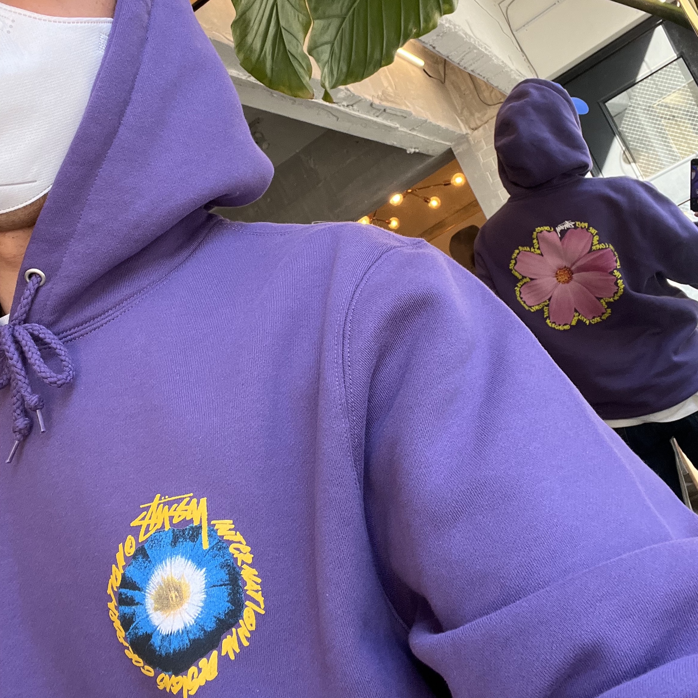 Stussy Cosmos Hood Purple 착용 스타일 - 2