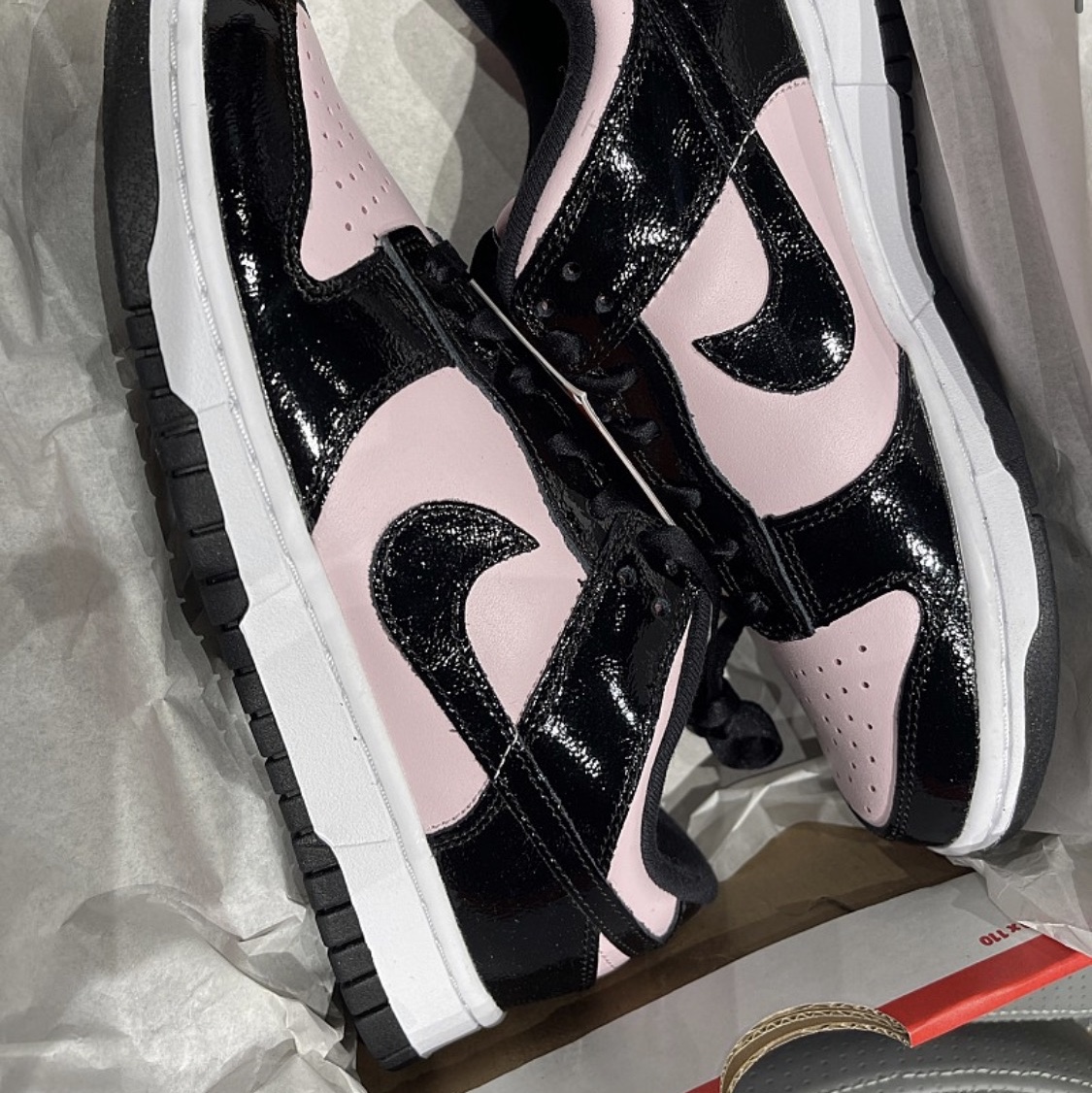 (W) Nike Dunk Low Essential Pink Foam Black 착용 스타일