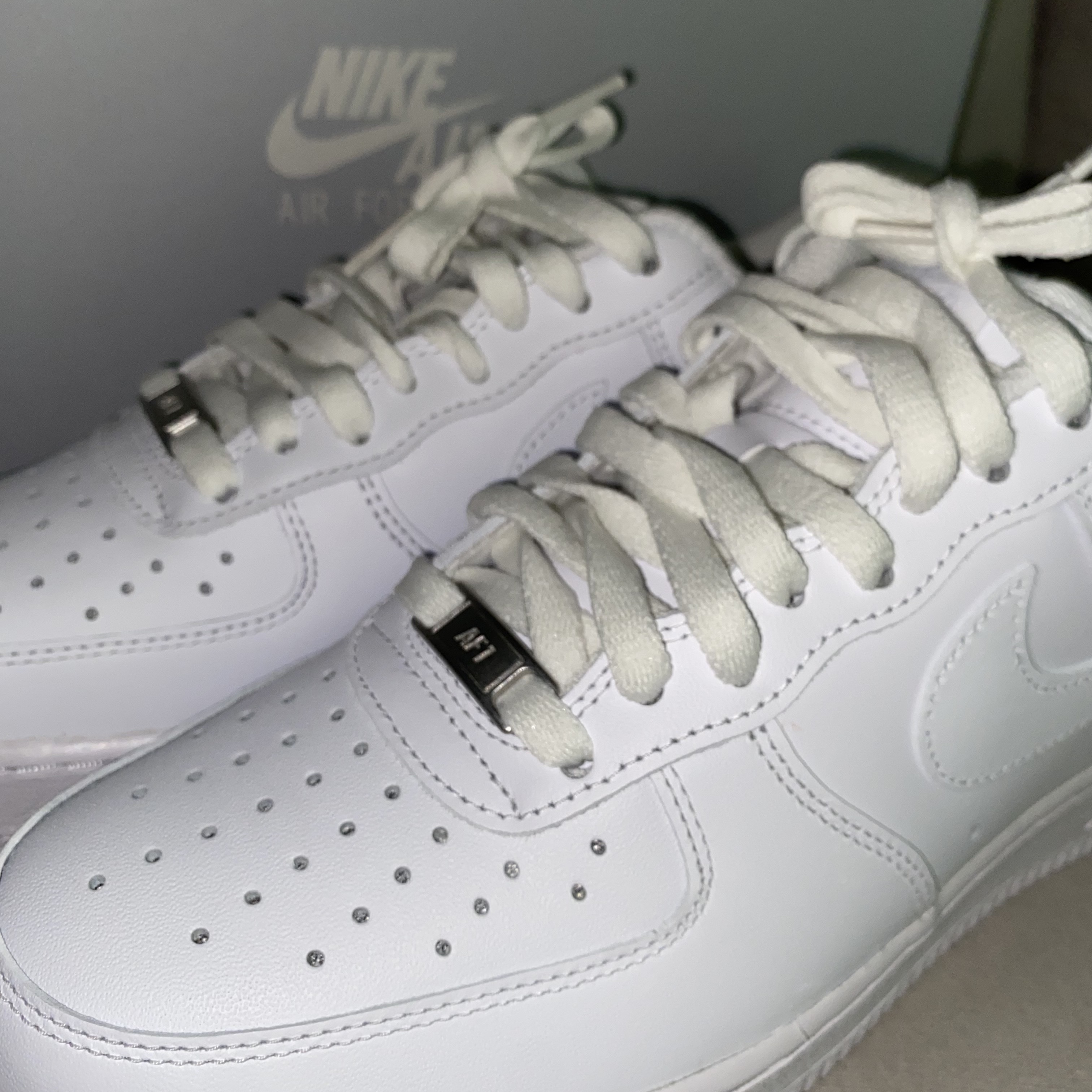 Nike Air Force 1 '07 Low White 착용 스타일 - 1