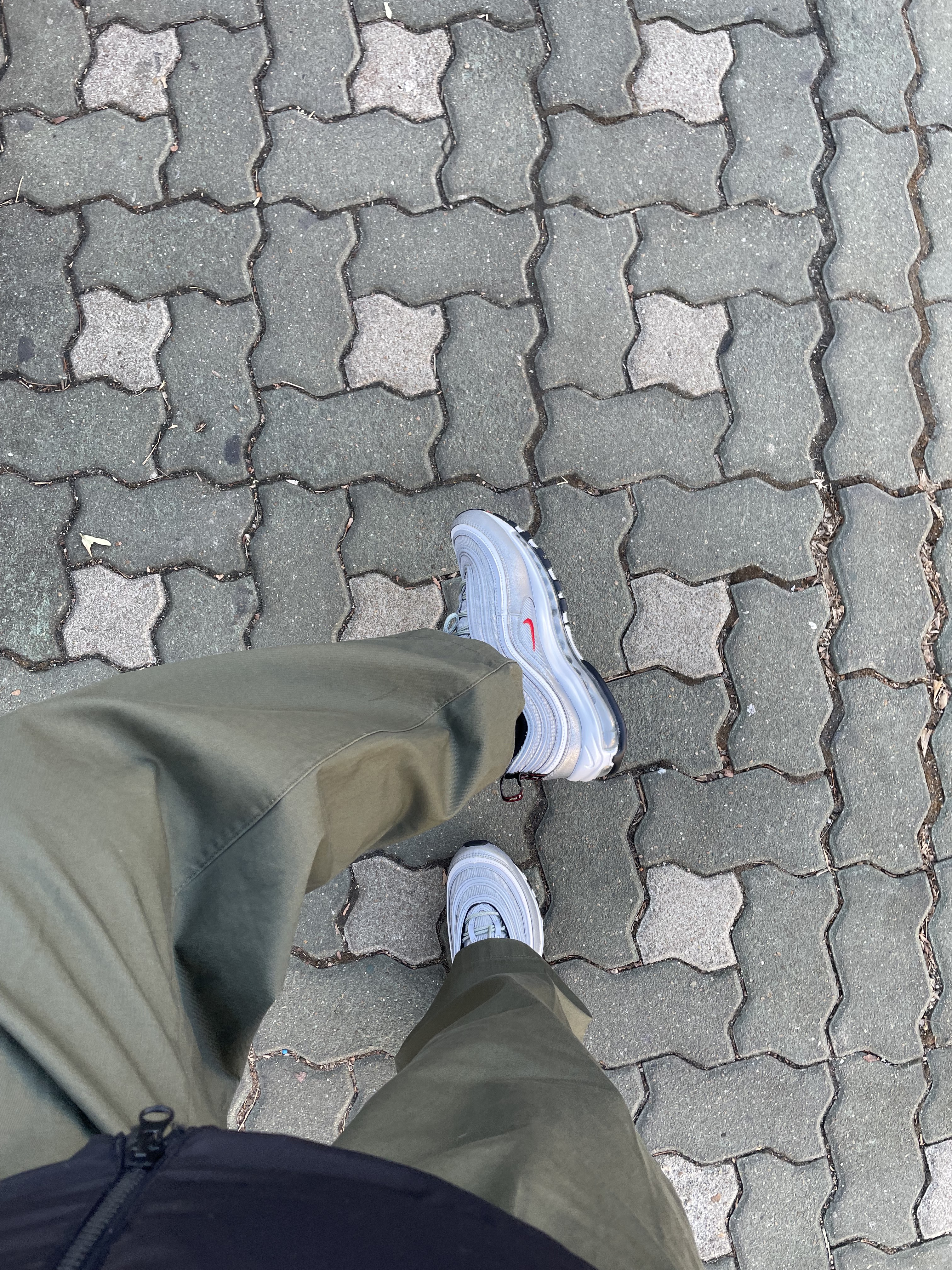 Nike Air Max 97 OG Silver Bullet 2022 착용 스타일 - 2