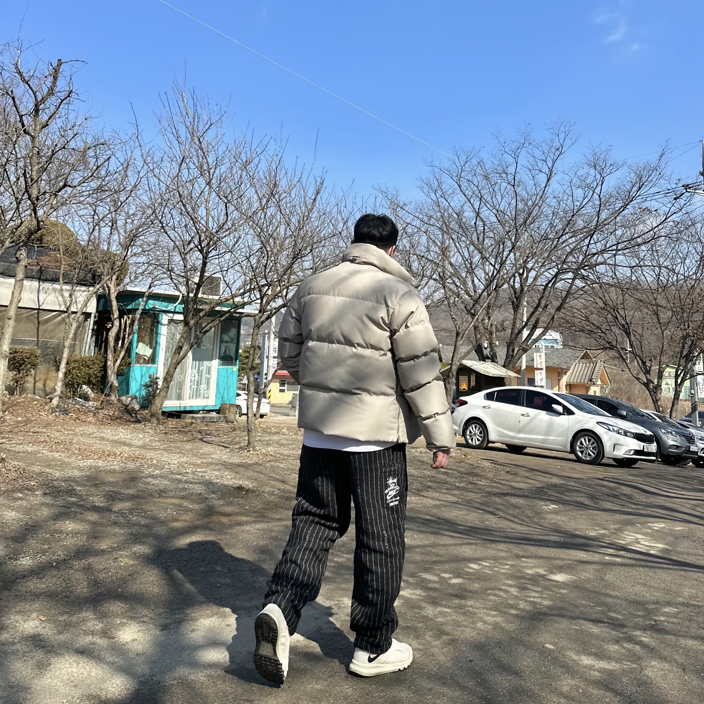 Nike x Stussy NRG Striped Wool Pants Black (DR4021-010), Nike x Stussy Air Max 2013 Fossil 착용 스타일 - 2