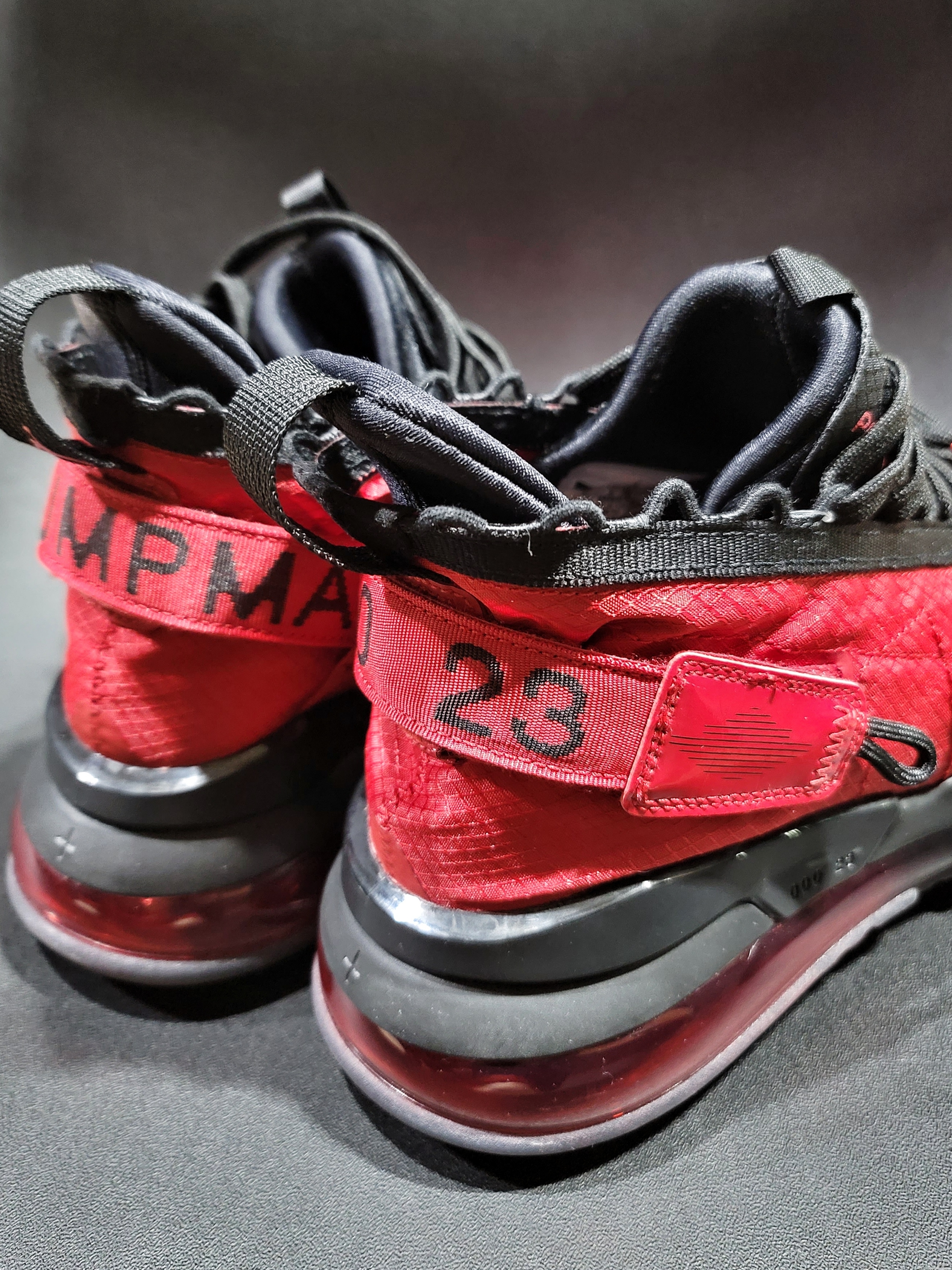 Jordan Proto Max 720 Gym Red Black 착용 스타일 - 3