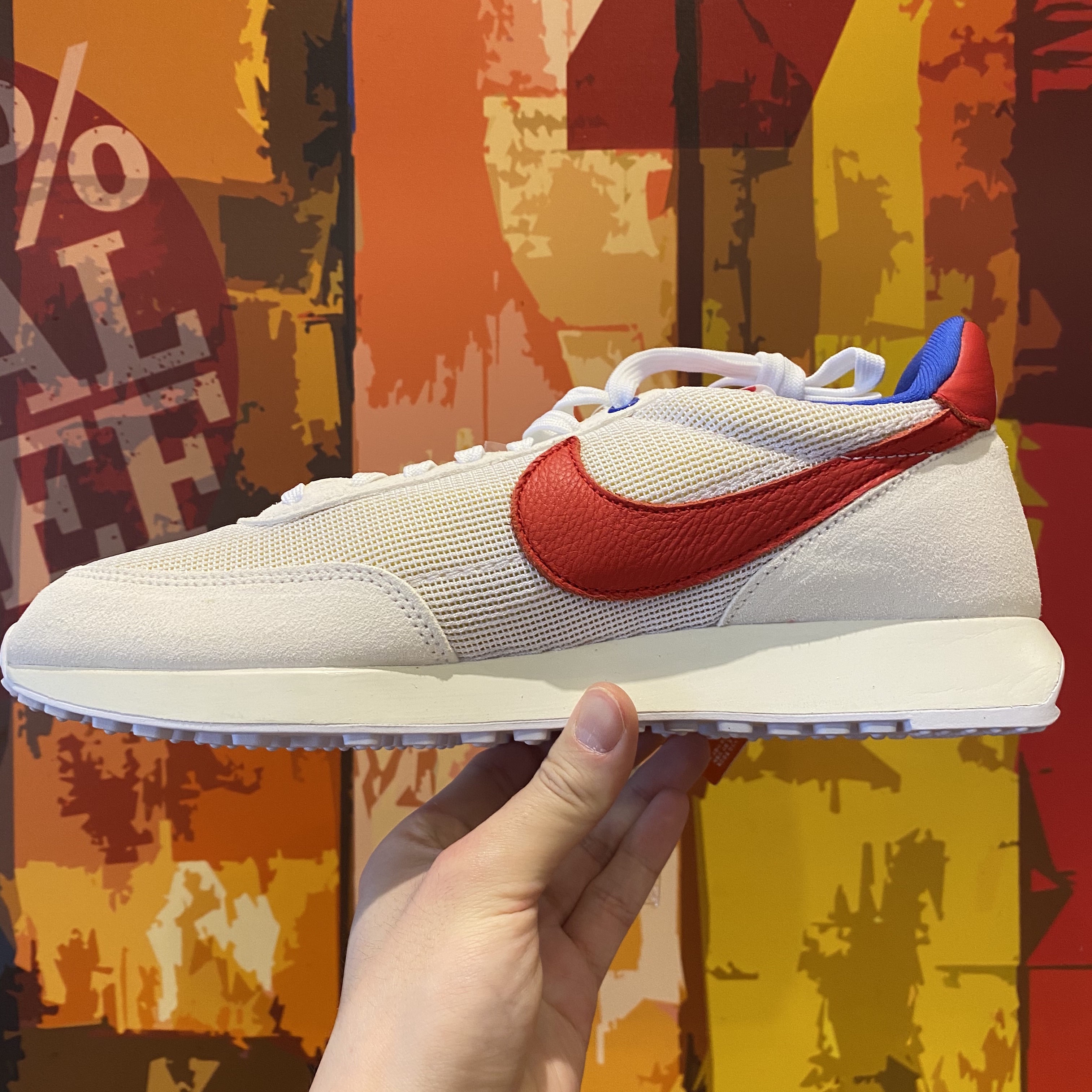 Nike x Stranger Things Tailwind 79 Independence Day Pack 착용 스타일