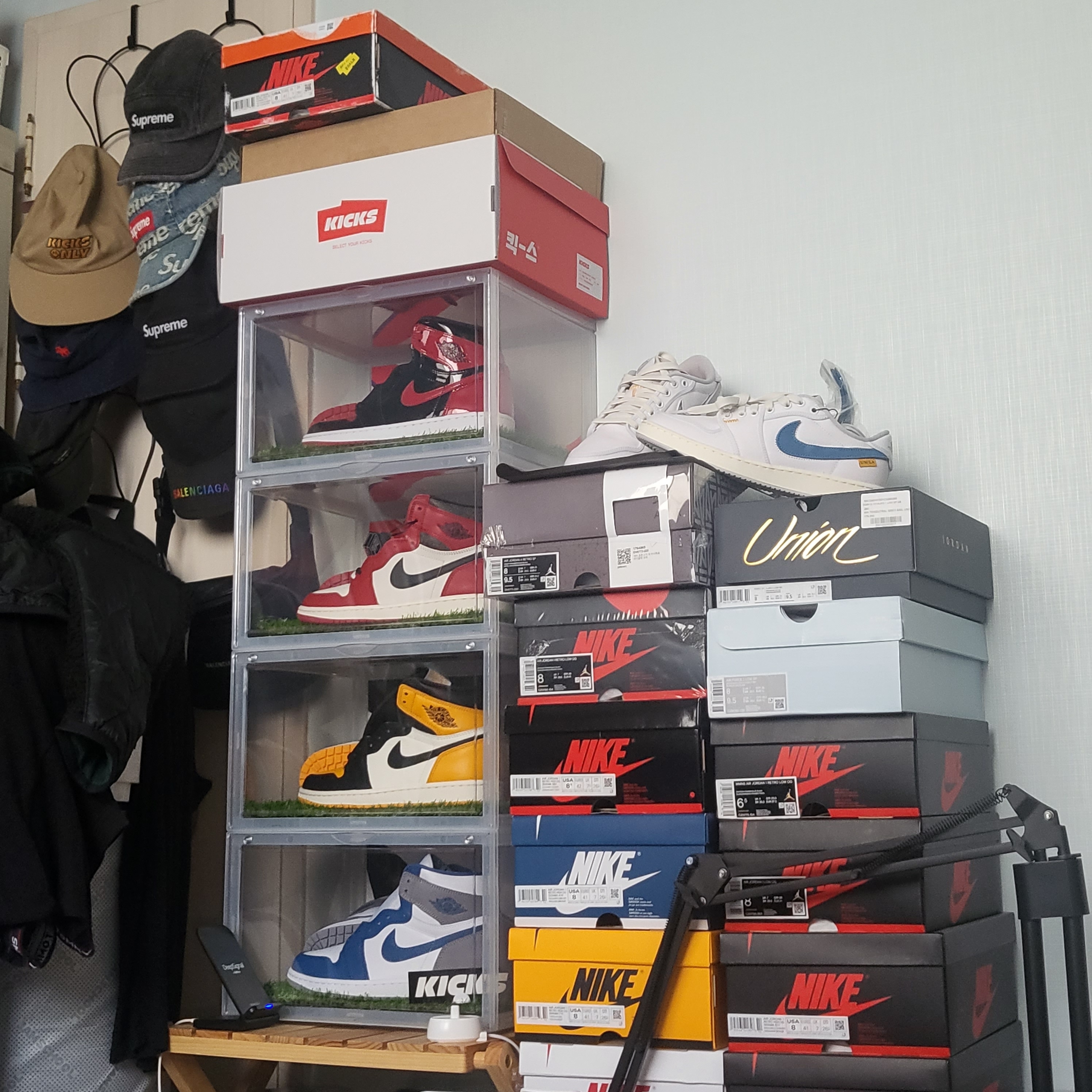 Jordan 1 Retro High OG Chicago 2022, Jordan 1 Retro High OG True Blue 착용 스타일
