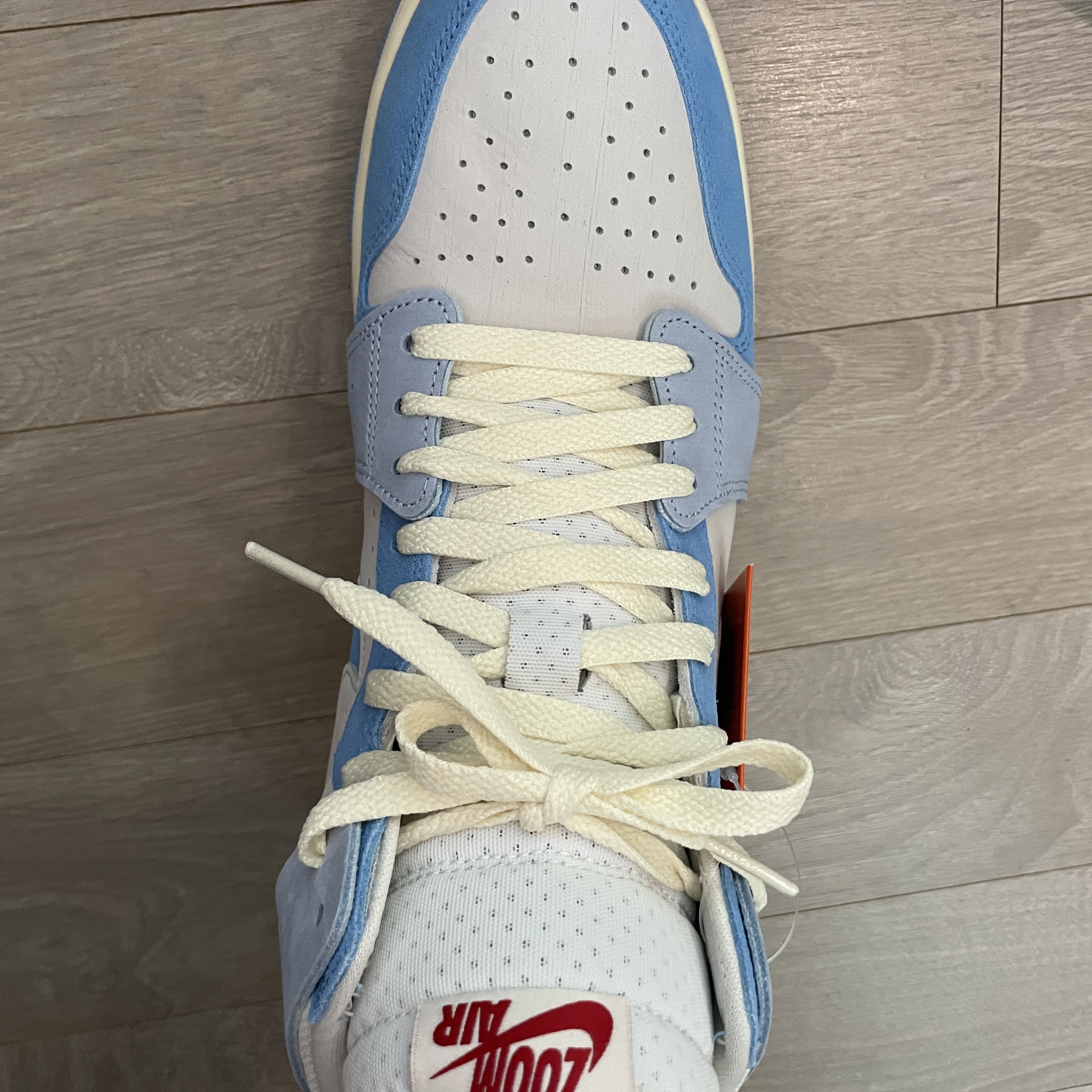 (W) Jordan 1 Zoom Air CMFT 2 Phantom University Blue 착용 스타일 - 4