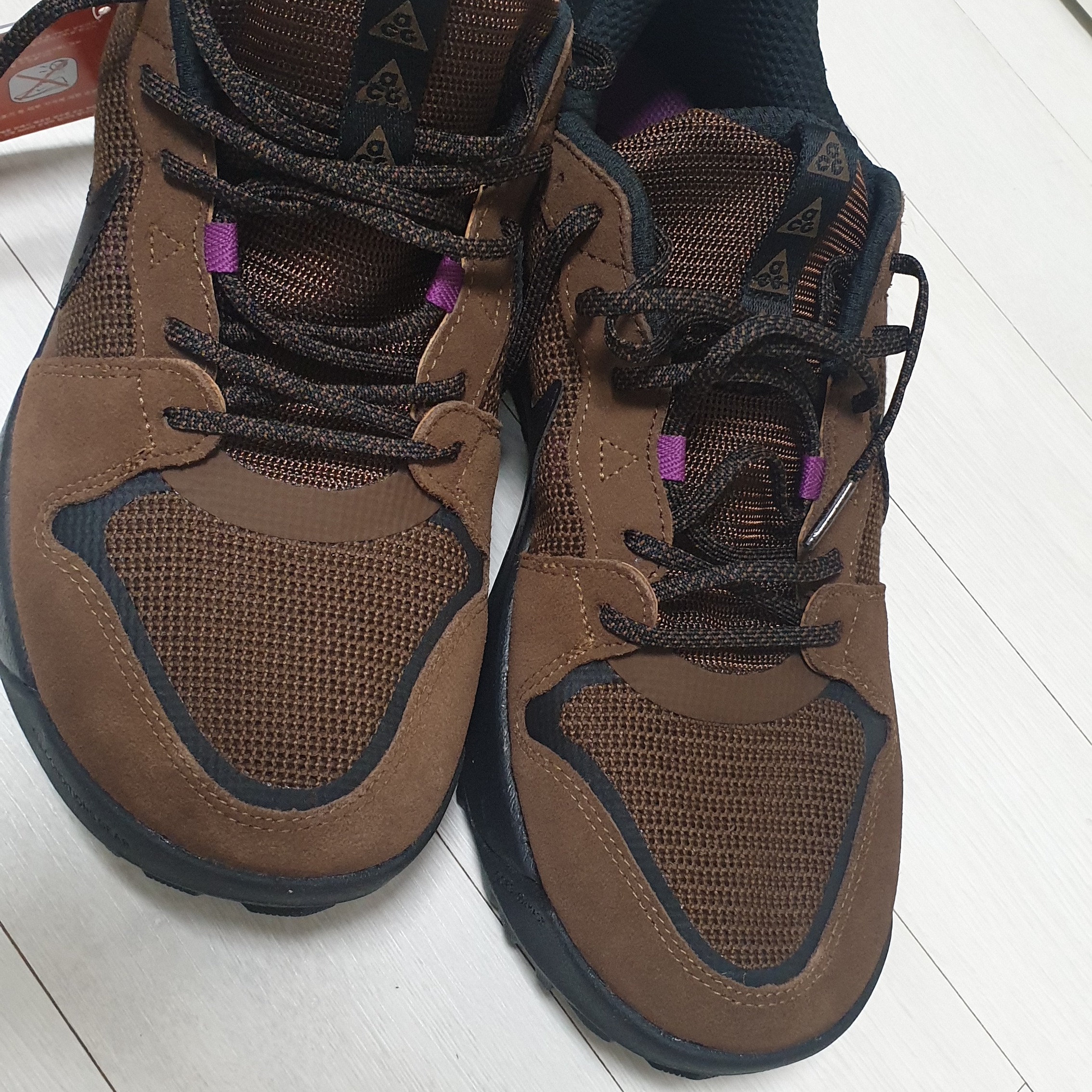 Nike ACG Lowcate Cacao Wow 착용 스타일