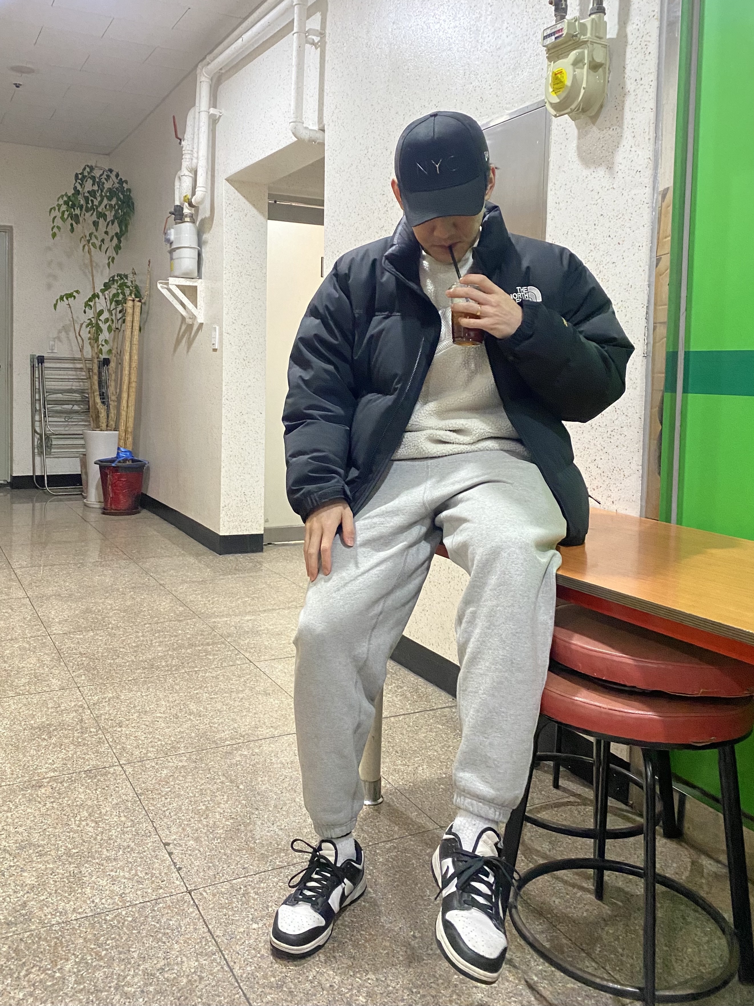 Nike Dunk Low Retro Black, The North Face 1996 Cordura Nuptse Jacket Black 착용 스타일