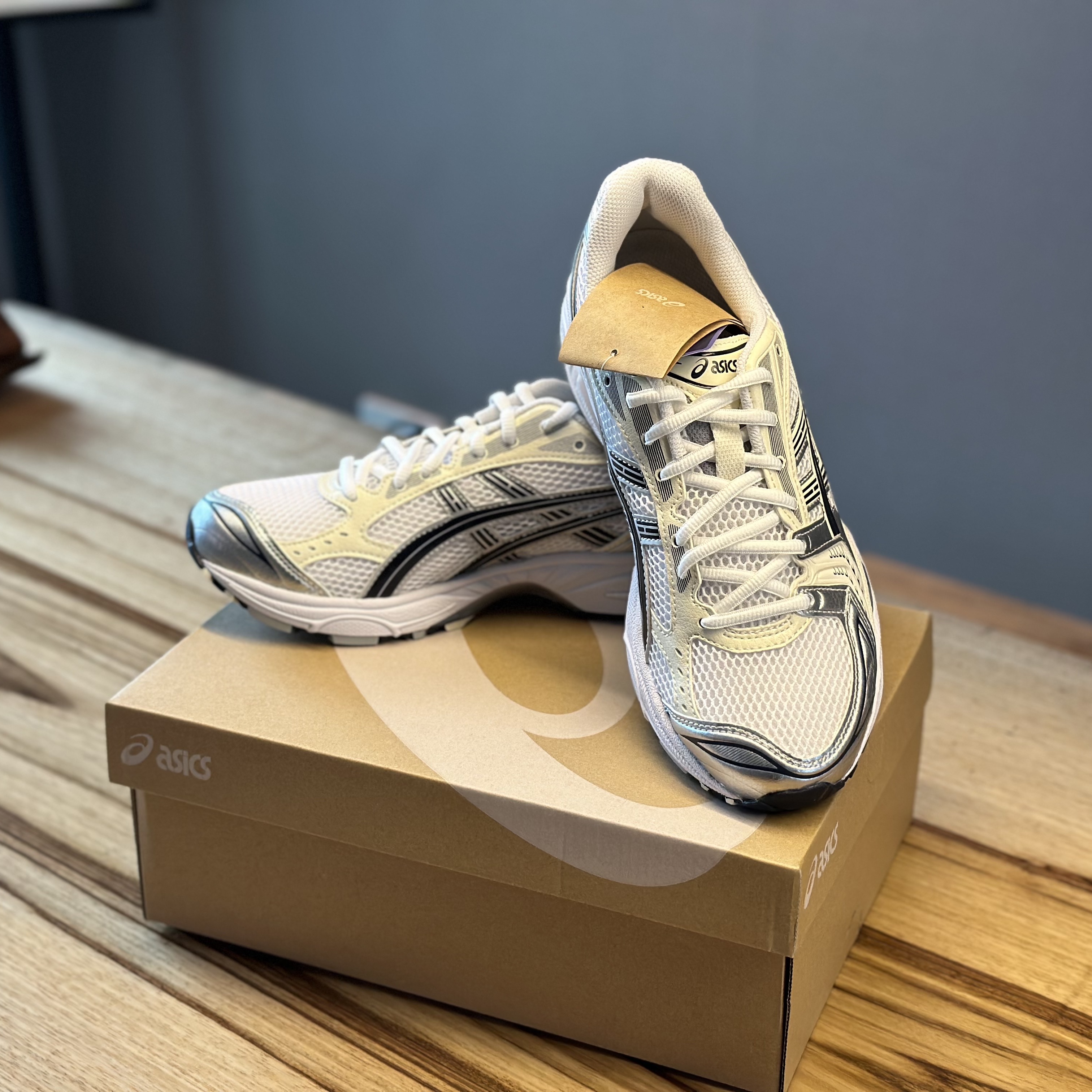 (W) Asics Gel-Kayano 14 White Midnight 착용 스타일 - 1