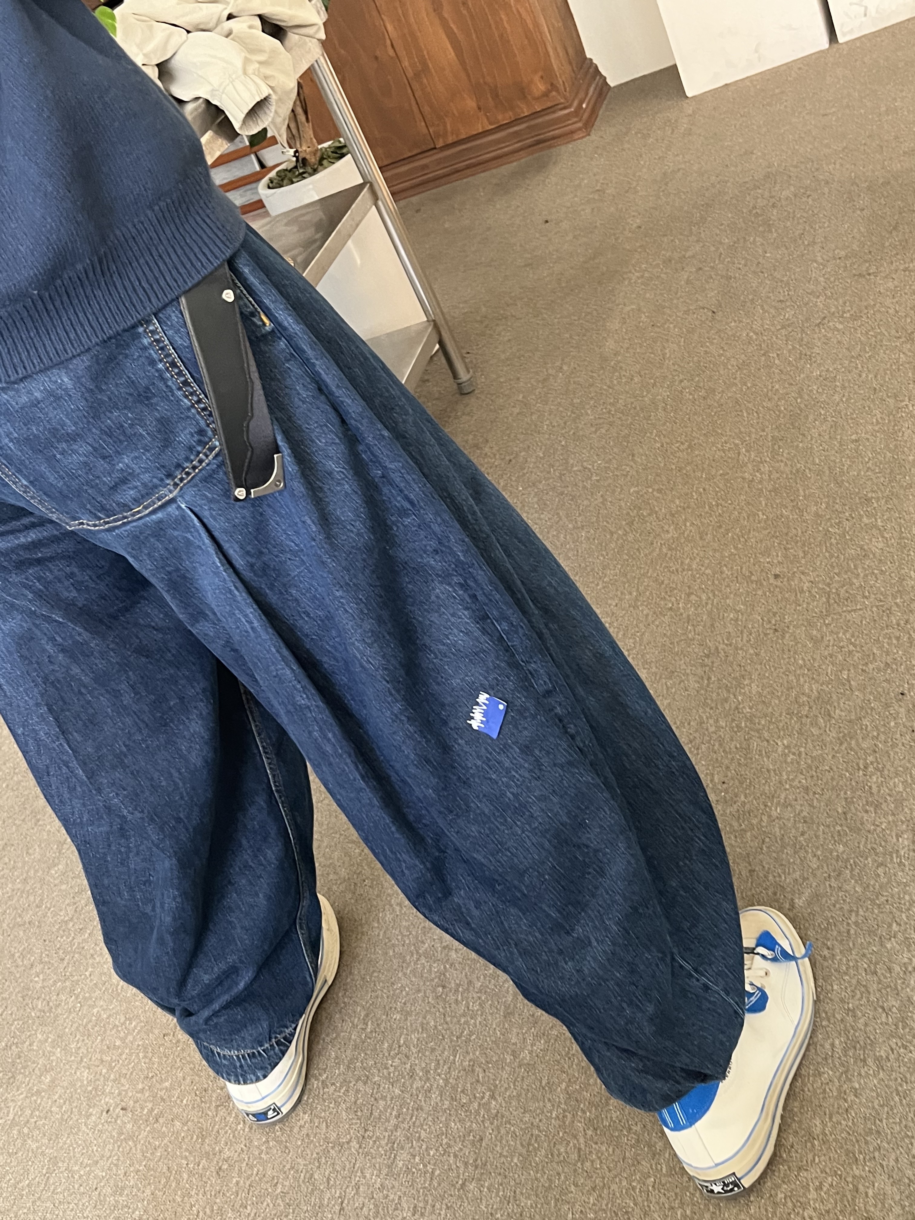 Zara x Ader Error Wide Leg Jeans Blue, Converse x Ader Error Chuck 70 High White 착용 스타일 - 2