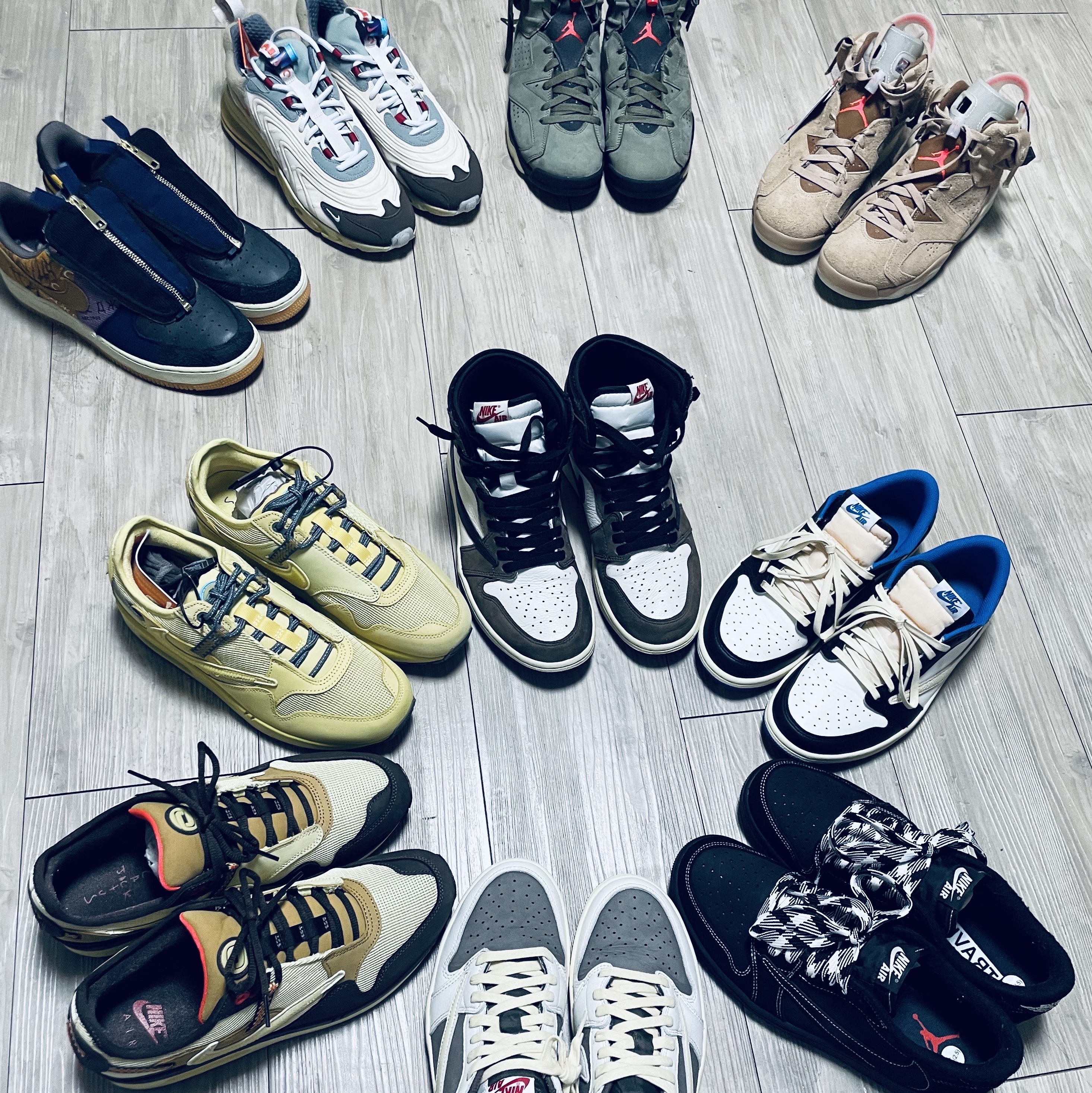Jordan 1 x Travis Scott Retro Low OG SP Sail and Ridgerock, Jordan 1 x Travis Scott x Fragment Retro Low OG SP Military Blue 착용 스타일 - 1